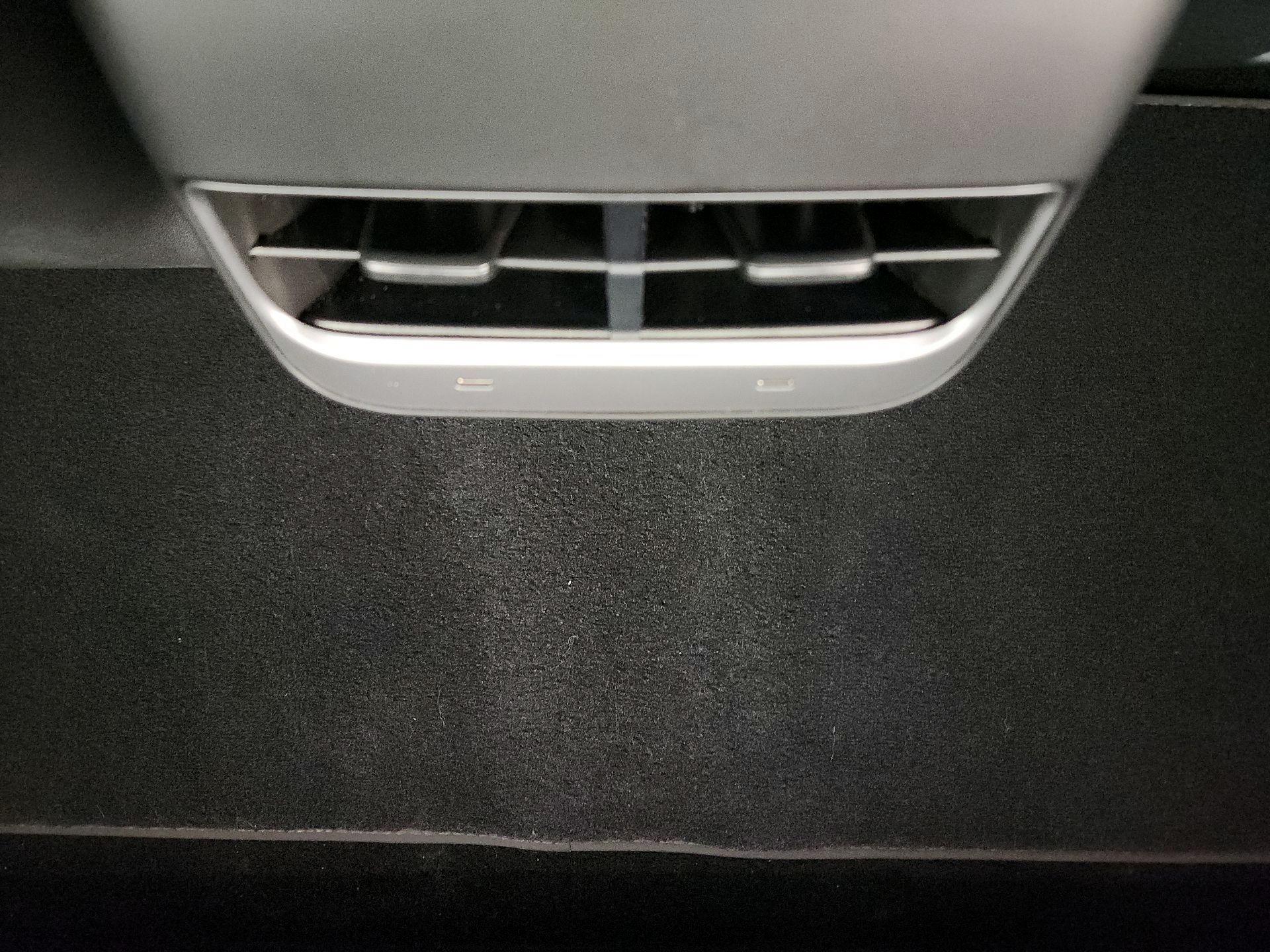 Thumbnail: 2023 Tesla Model 3 - 19