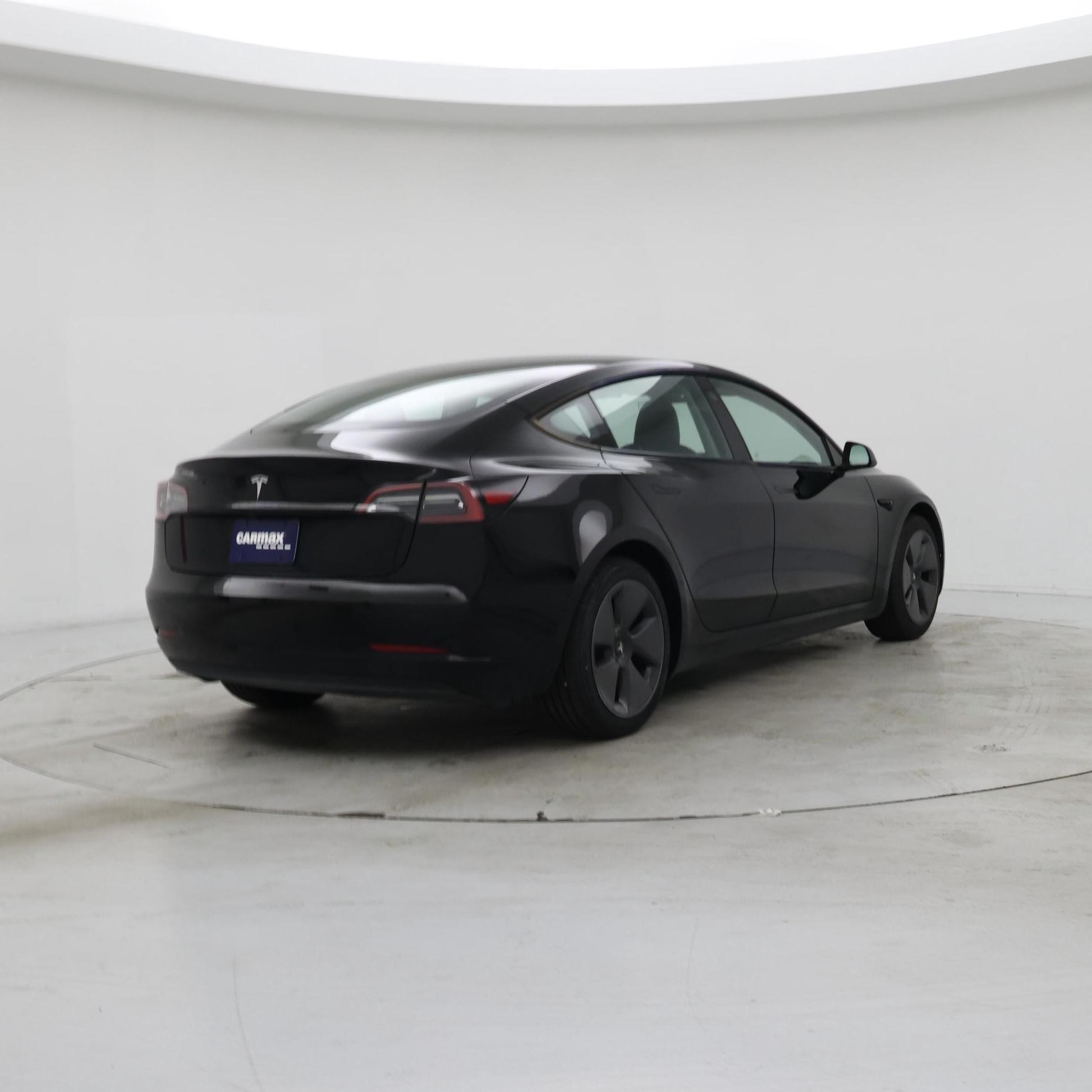 Thumbnail: 2023 Tesla Model 3 - 8