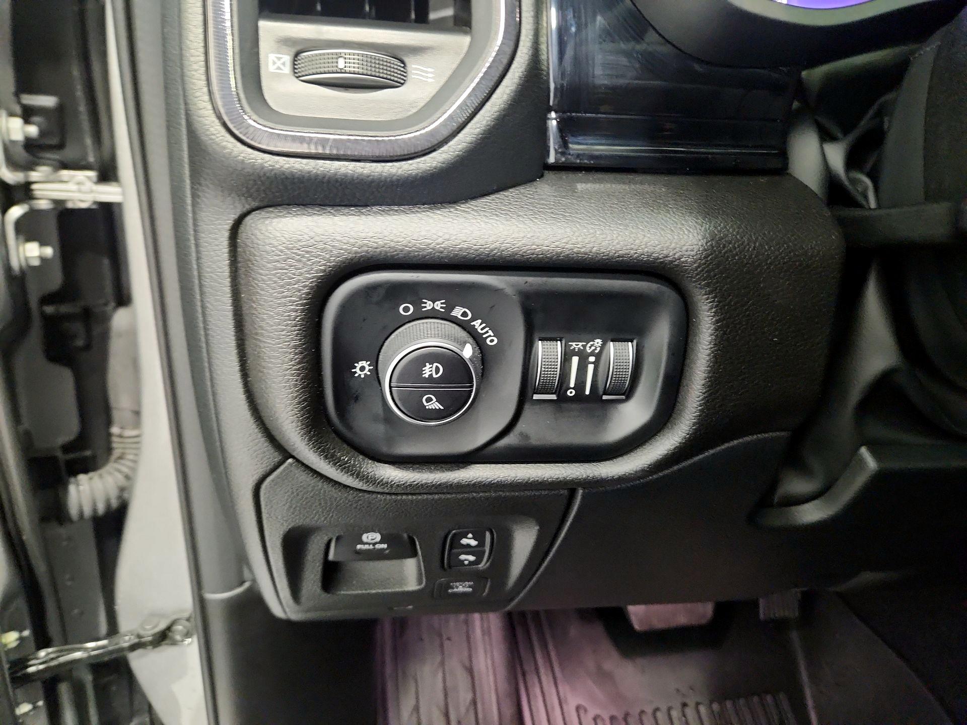 Thumbnail: 2025 RAM 1500 - 13