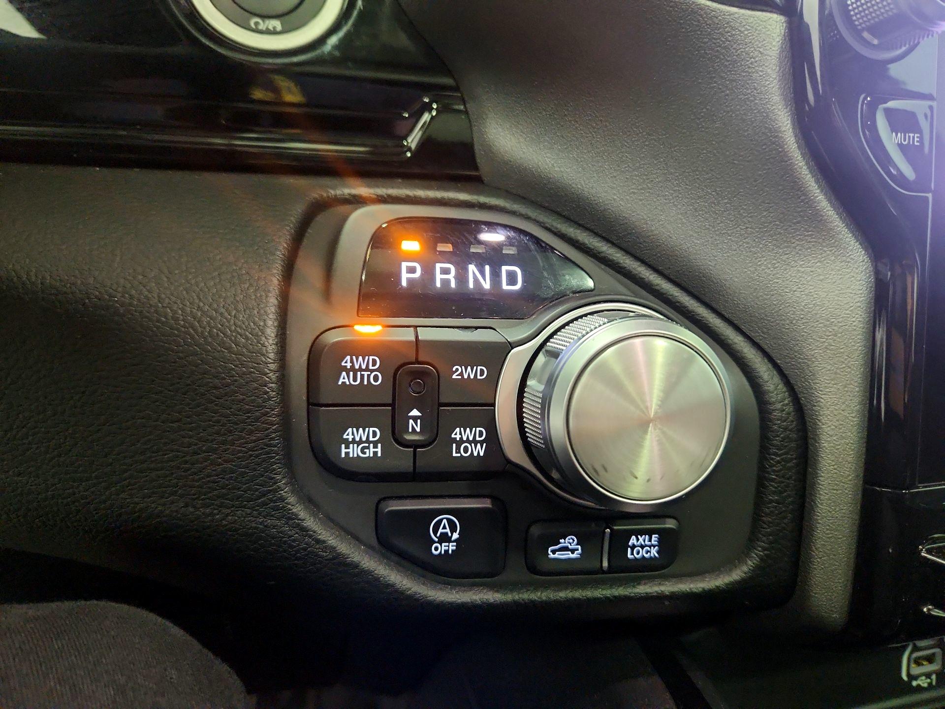 Thumbnail: 2025 RAM 1500 - 18