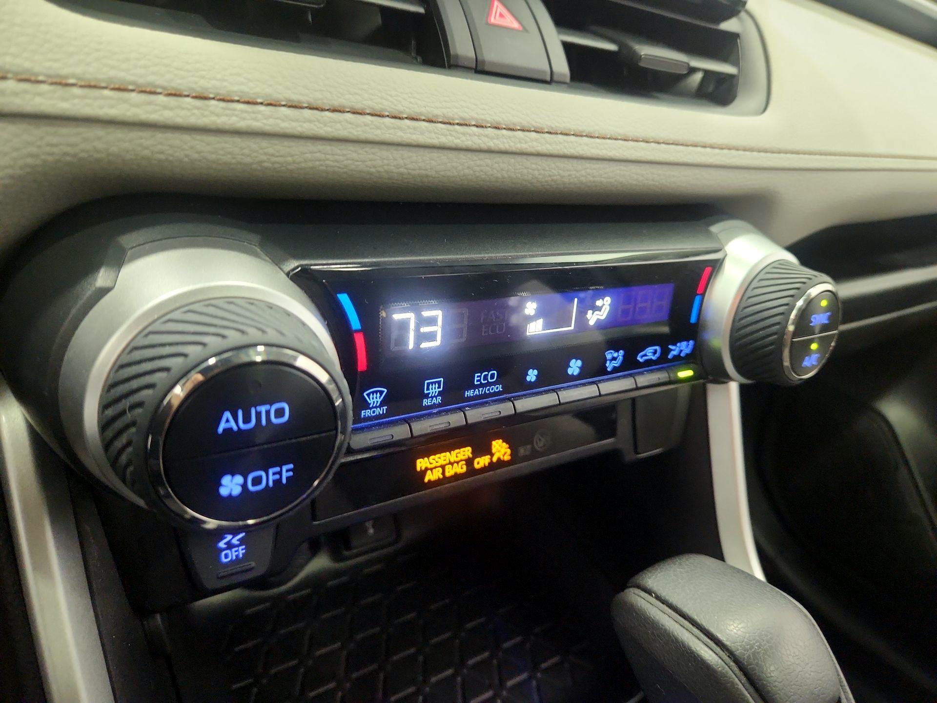 Thumbnail: 2021 Toyota RAV4 - 16