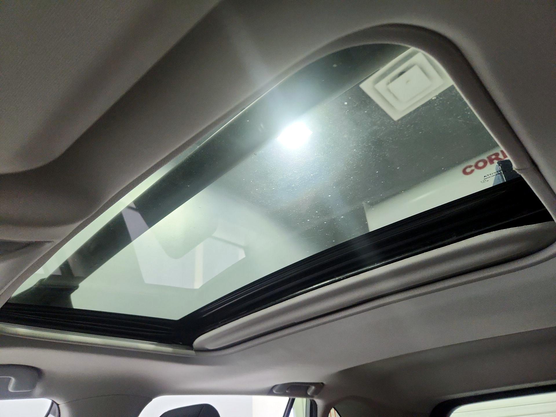 Thumbnail: 2021 Toyota RAV4 - 19