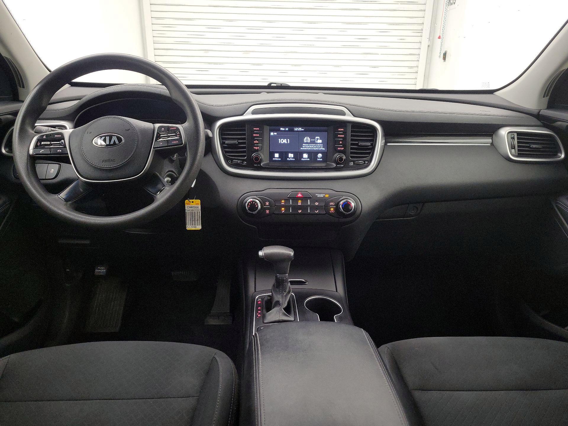 Thumbnail: 2019 Kia Sorento - 9