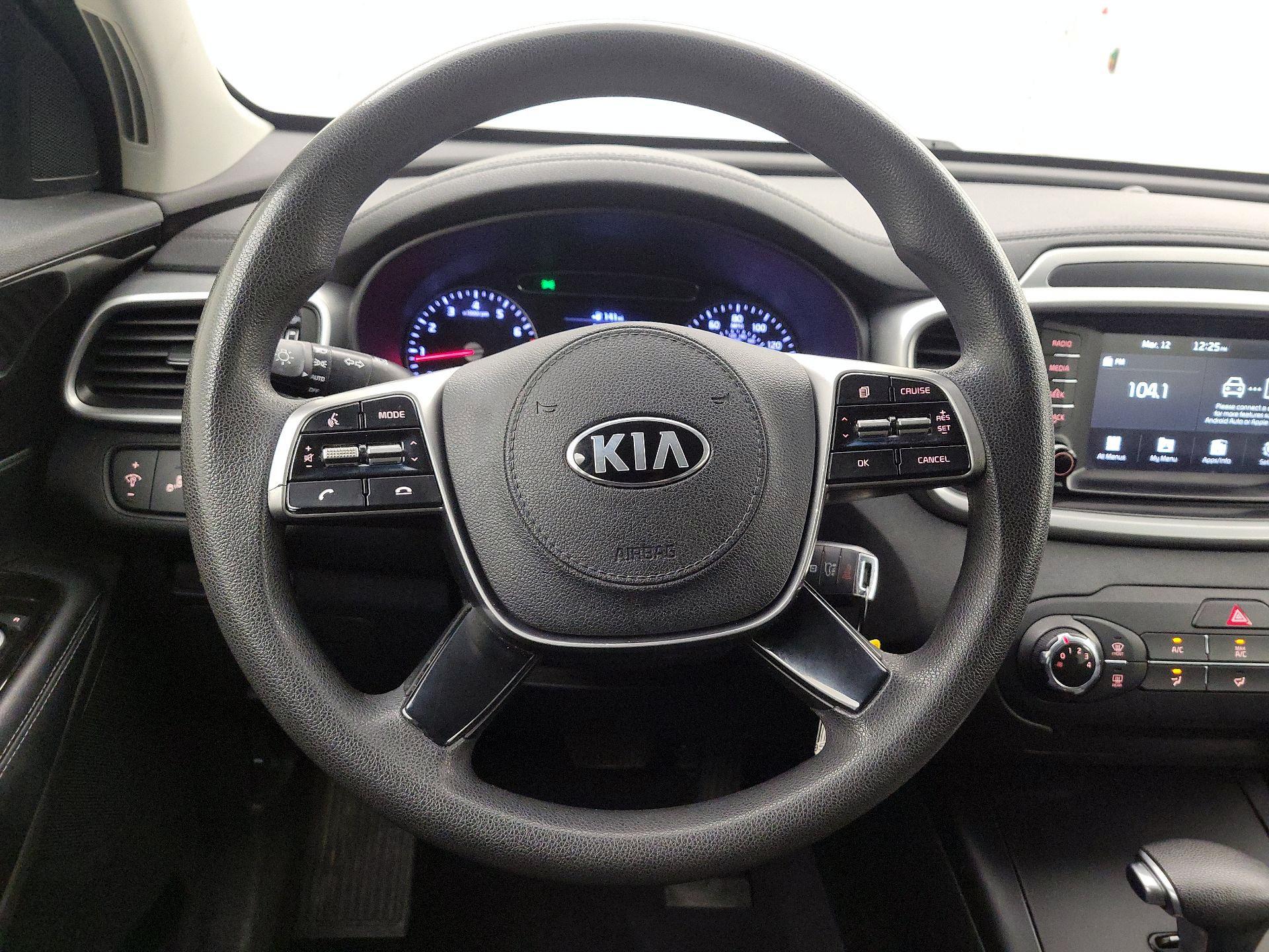 Thumbnail: 2019 Kia Sorento - 10