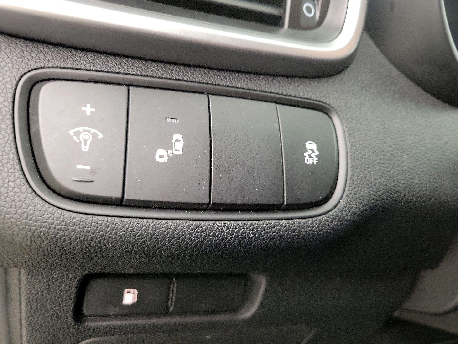 Thumbnail: 2019 Kia Sorento - 13