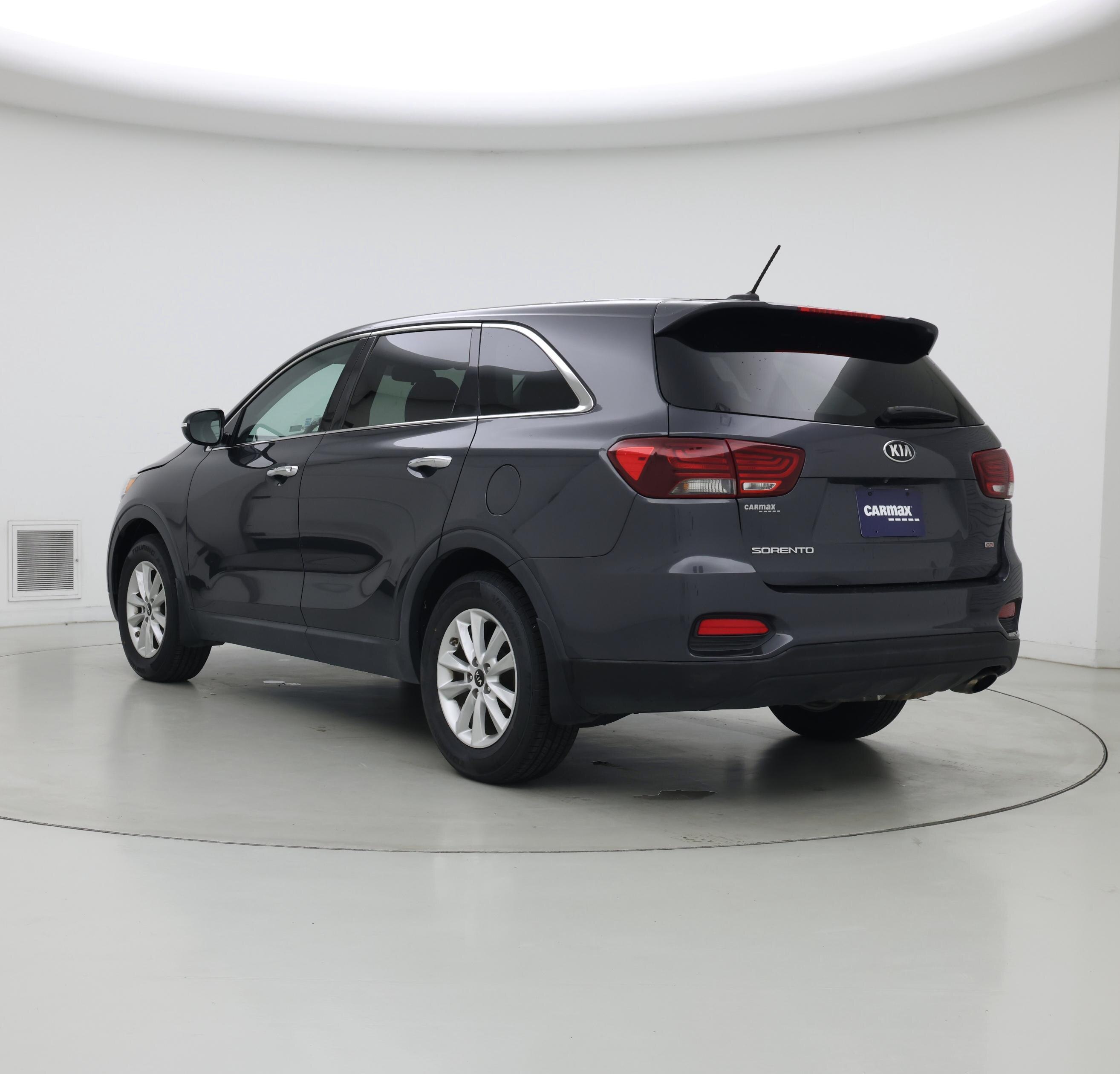 Thumbnail: 2019 Kia Sorento - 2