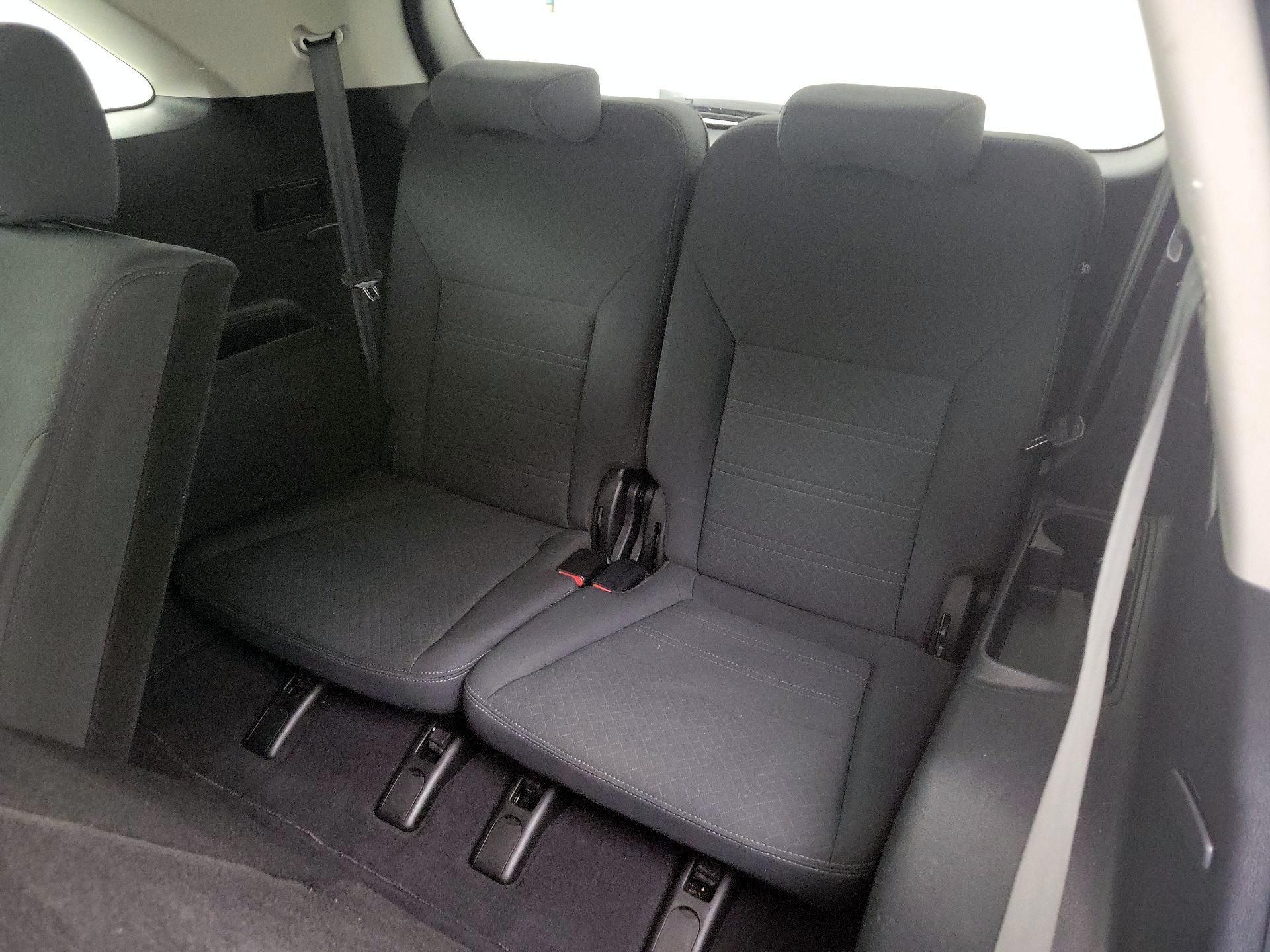 Thumbnail: 2019 Kia Sorento - 20