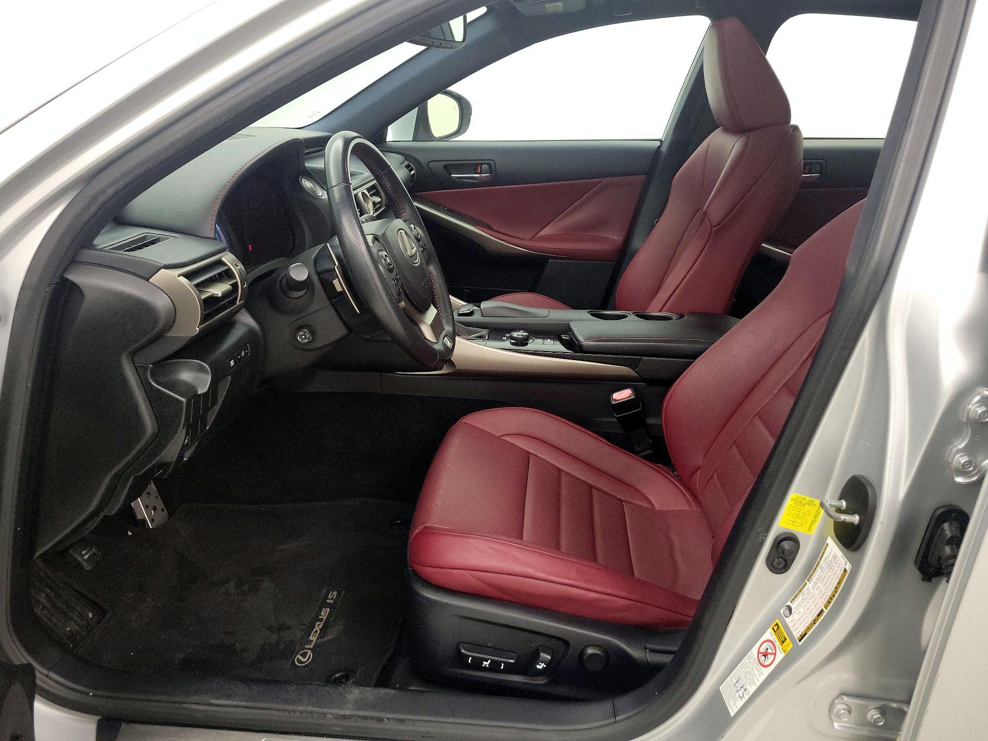 Thumbnail: 2014 Lexus IS - 11