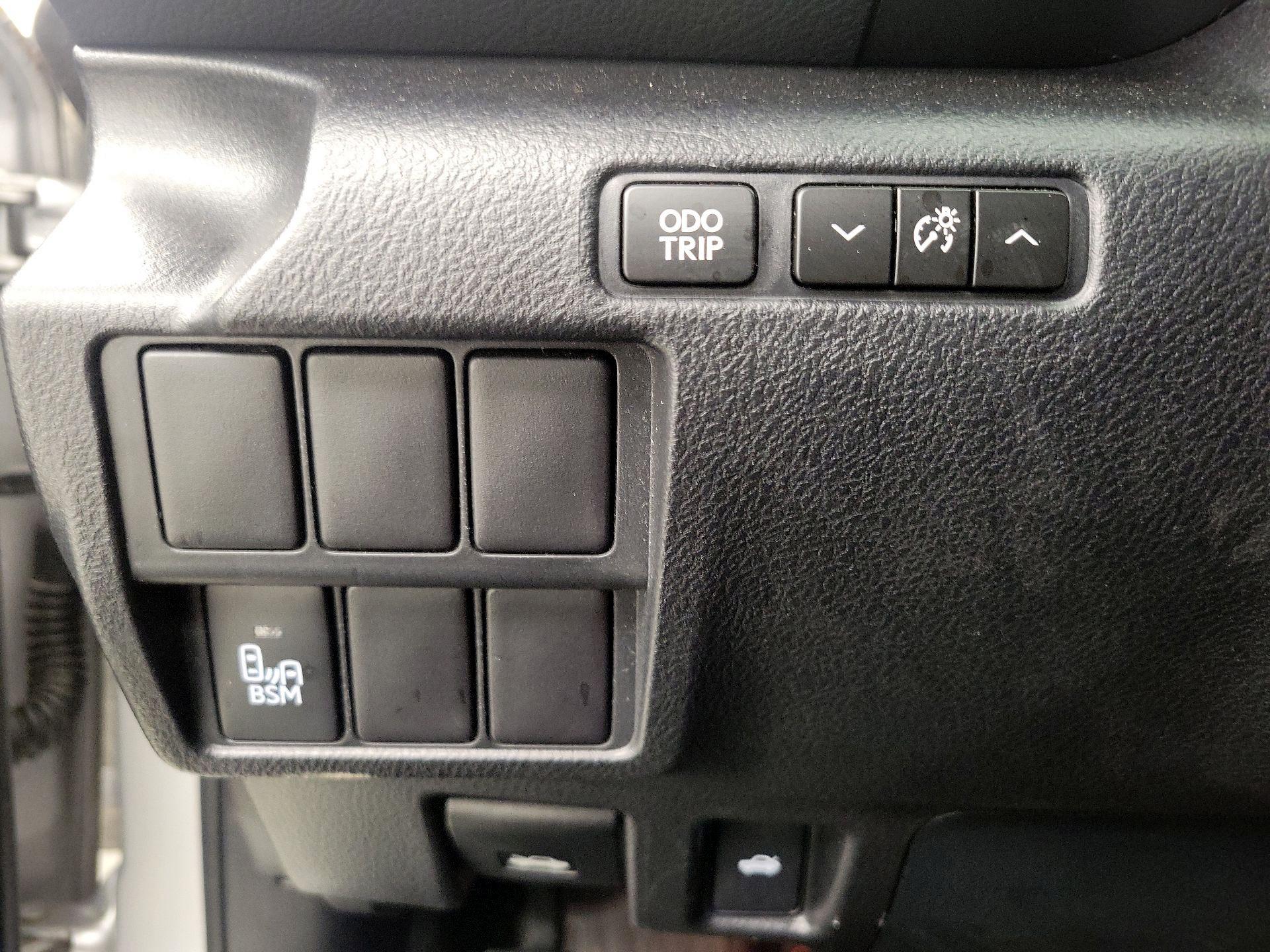 Thumbnail: 2014 Lexus IS - 13