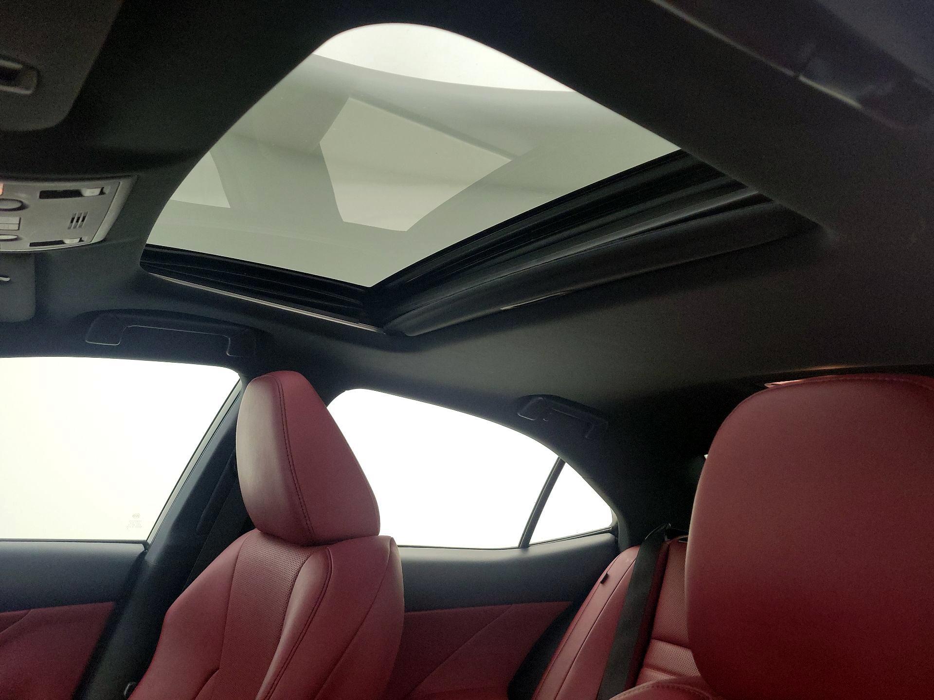 Thumbnail: 2014 Lexus IS - 20