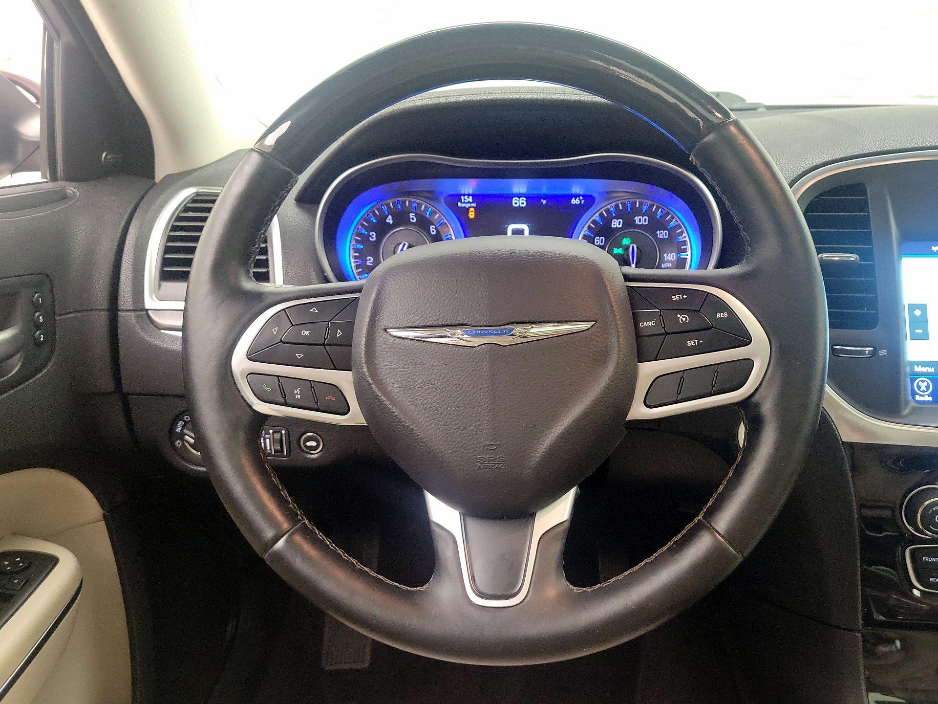 Thumbnail: 2017 Chrysler 300 - 10