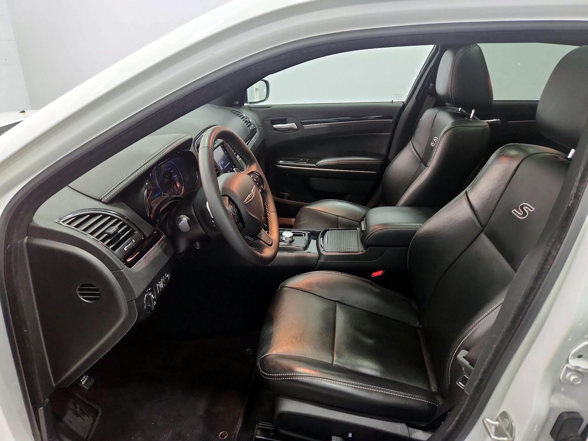 Thumbnail: 2023 Chrysler 300 - 11