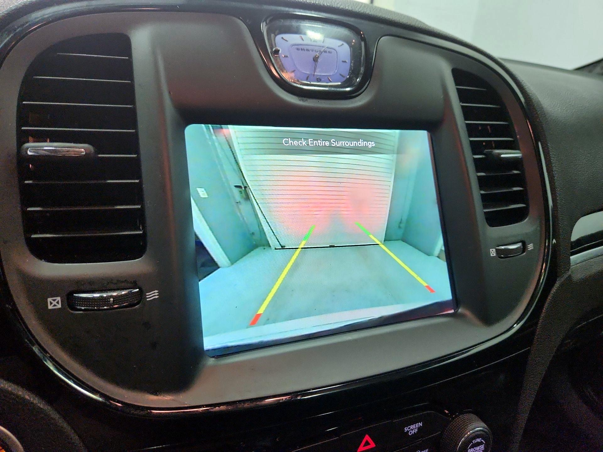 Thumbnail: 2023 Chrysler 300 - 15