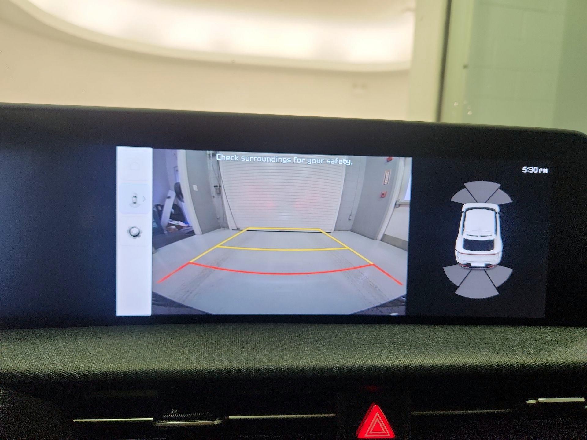 Thumbnail: 2023 Kia EV6 - 15