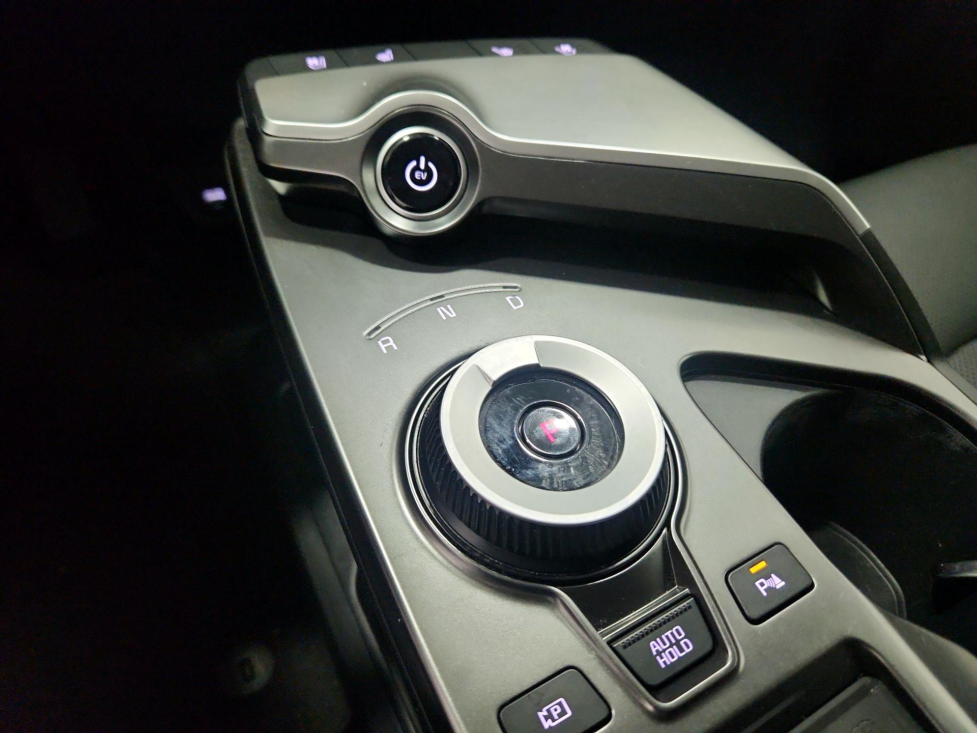 Thumbnail: 2023 Kia EV6 - 18