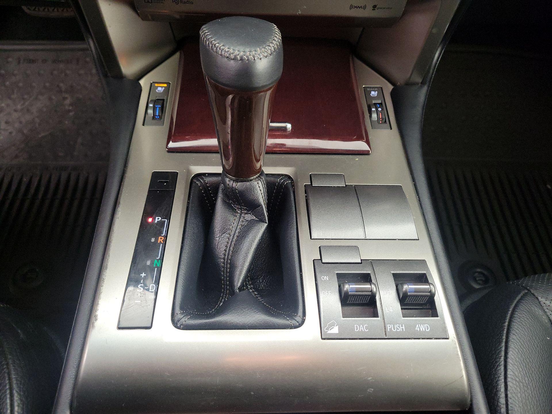 Thumbnail: 2018 Lexus GX - 18