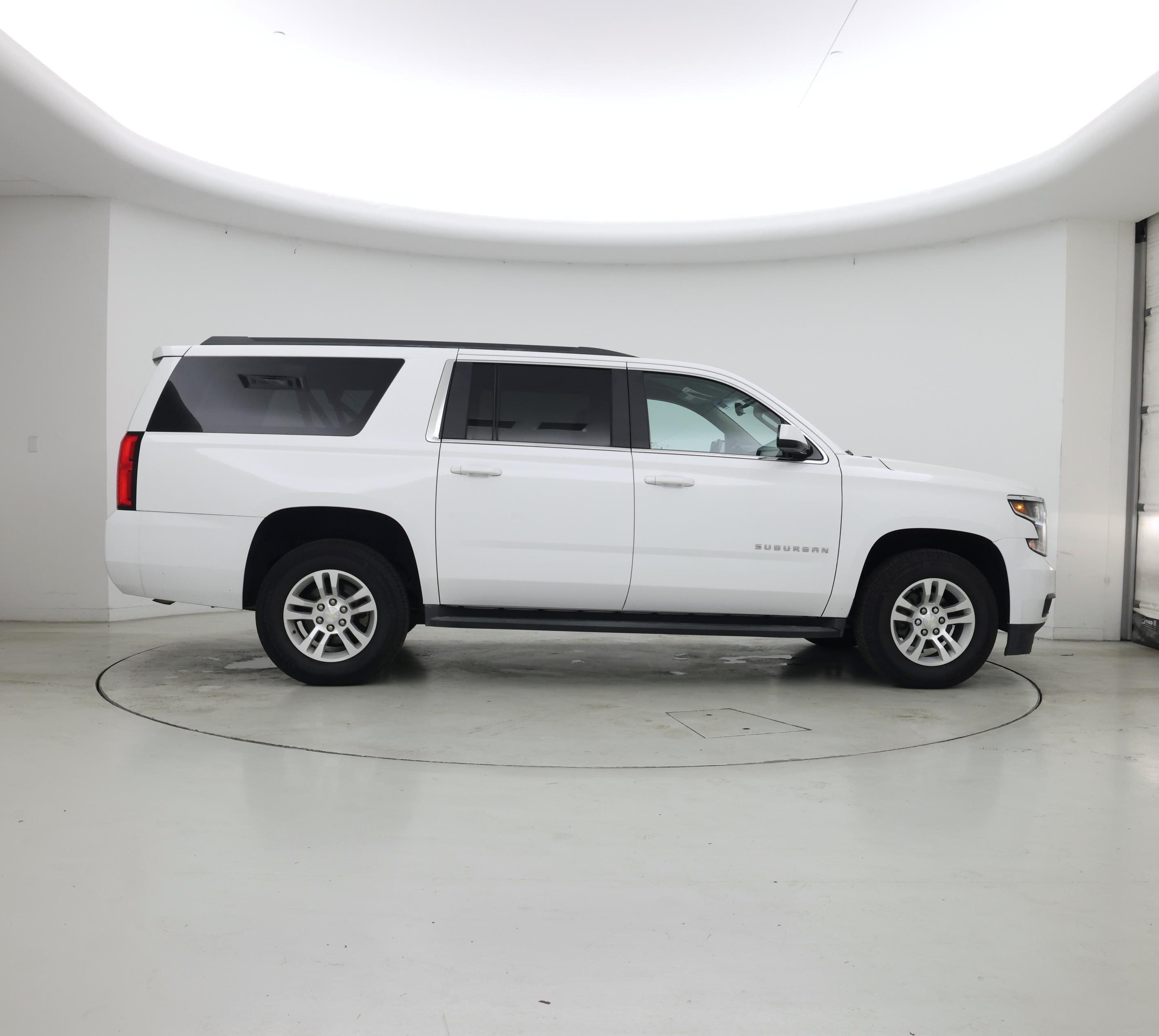 Thumbnail: 2017 Chevrolet Suburban - 7