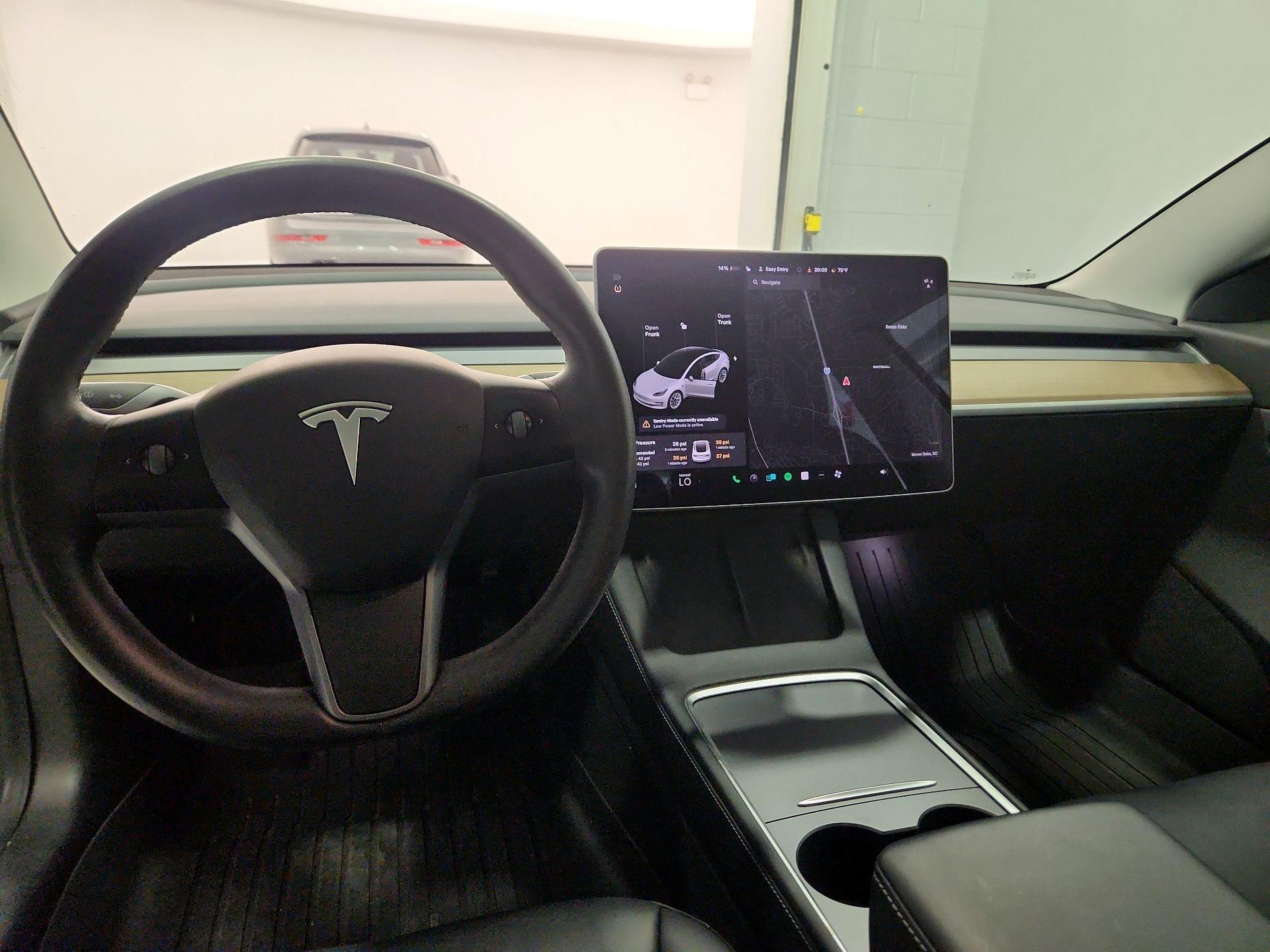 Thumbnail: 2021 Tesla Model 3 - 9