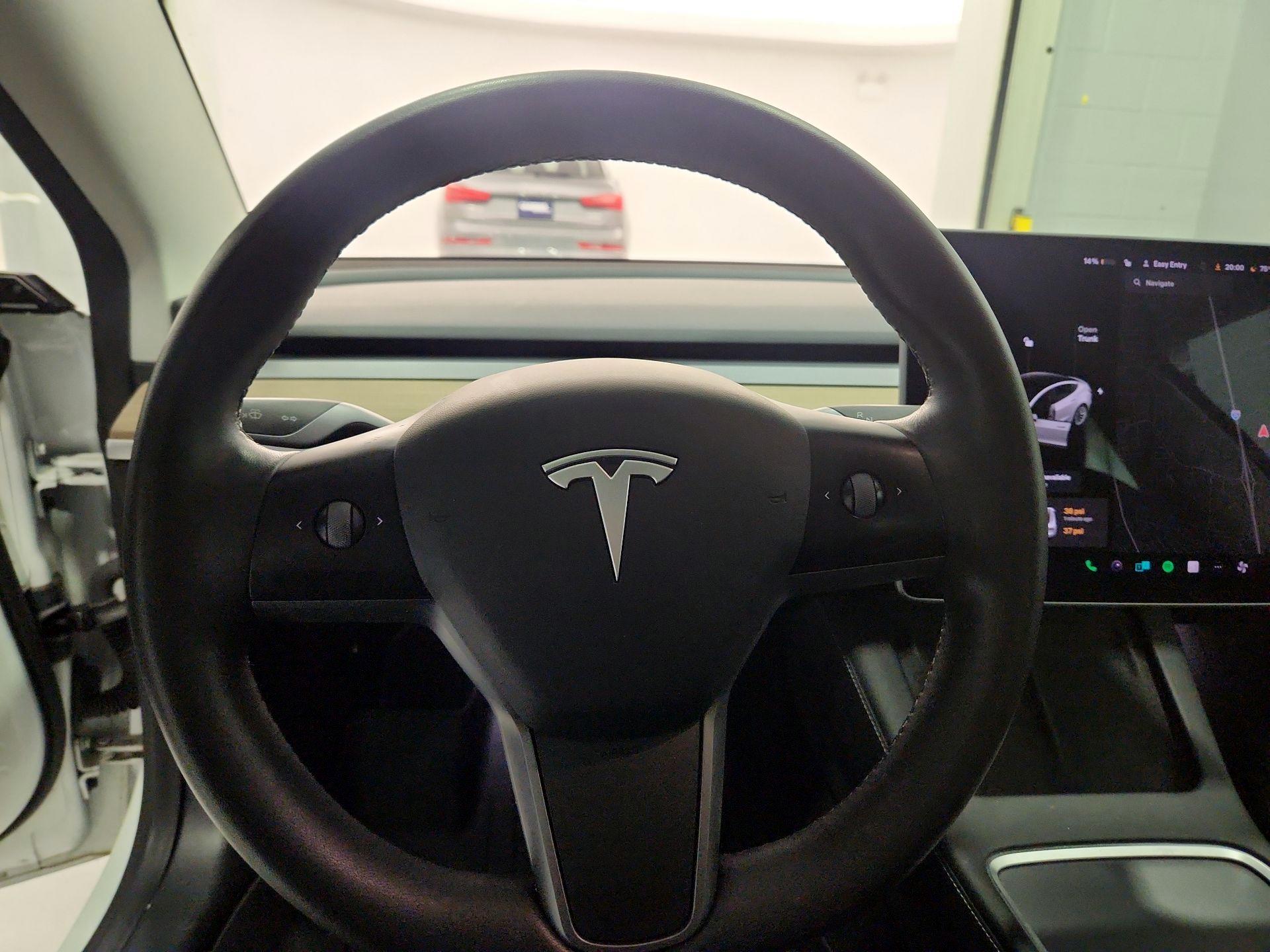 Thumbnail: 2021 Tesla Model 3 - 10