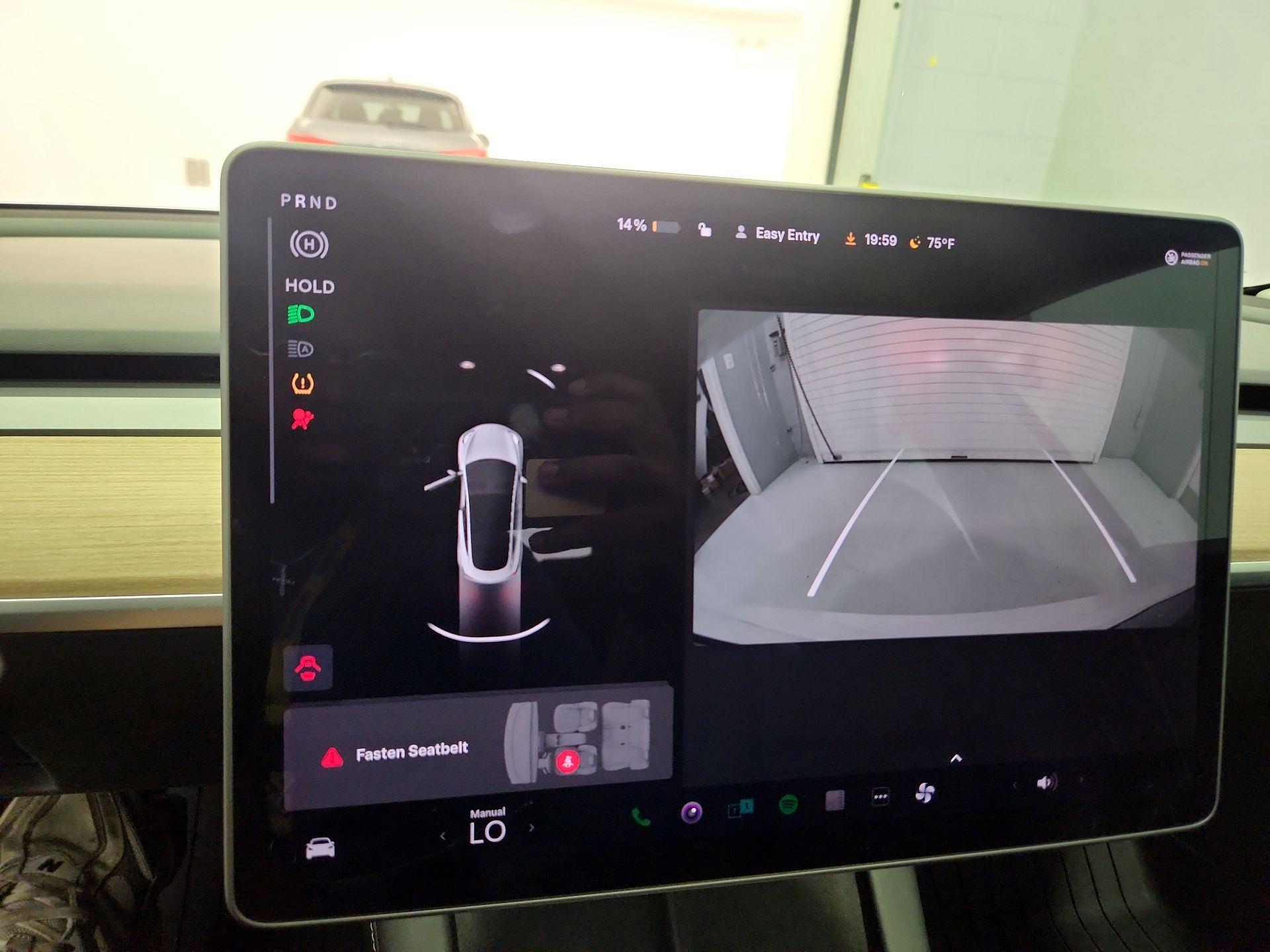 Thumbnail: 2021 Tesla Model 3 - 14