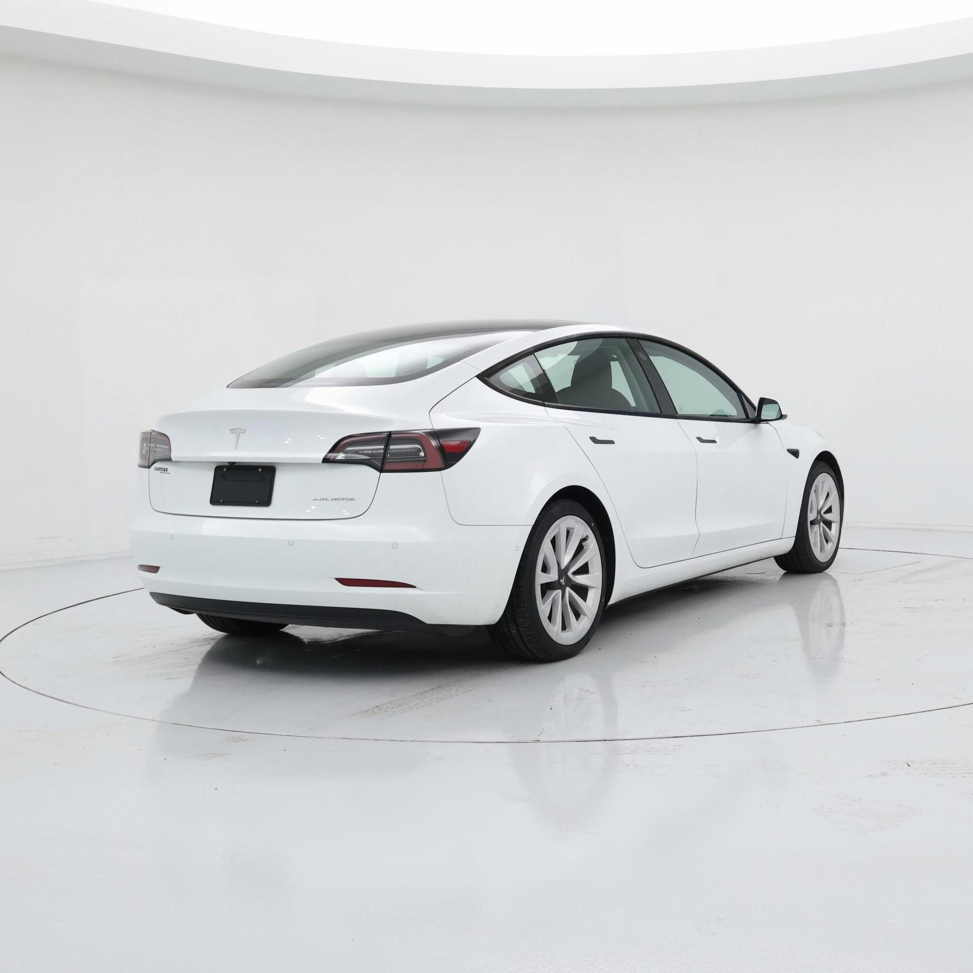 Thumbnail: 2021 Tesla Model 3 - 8