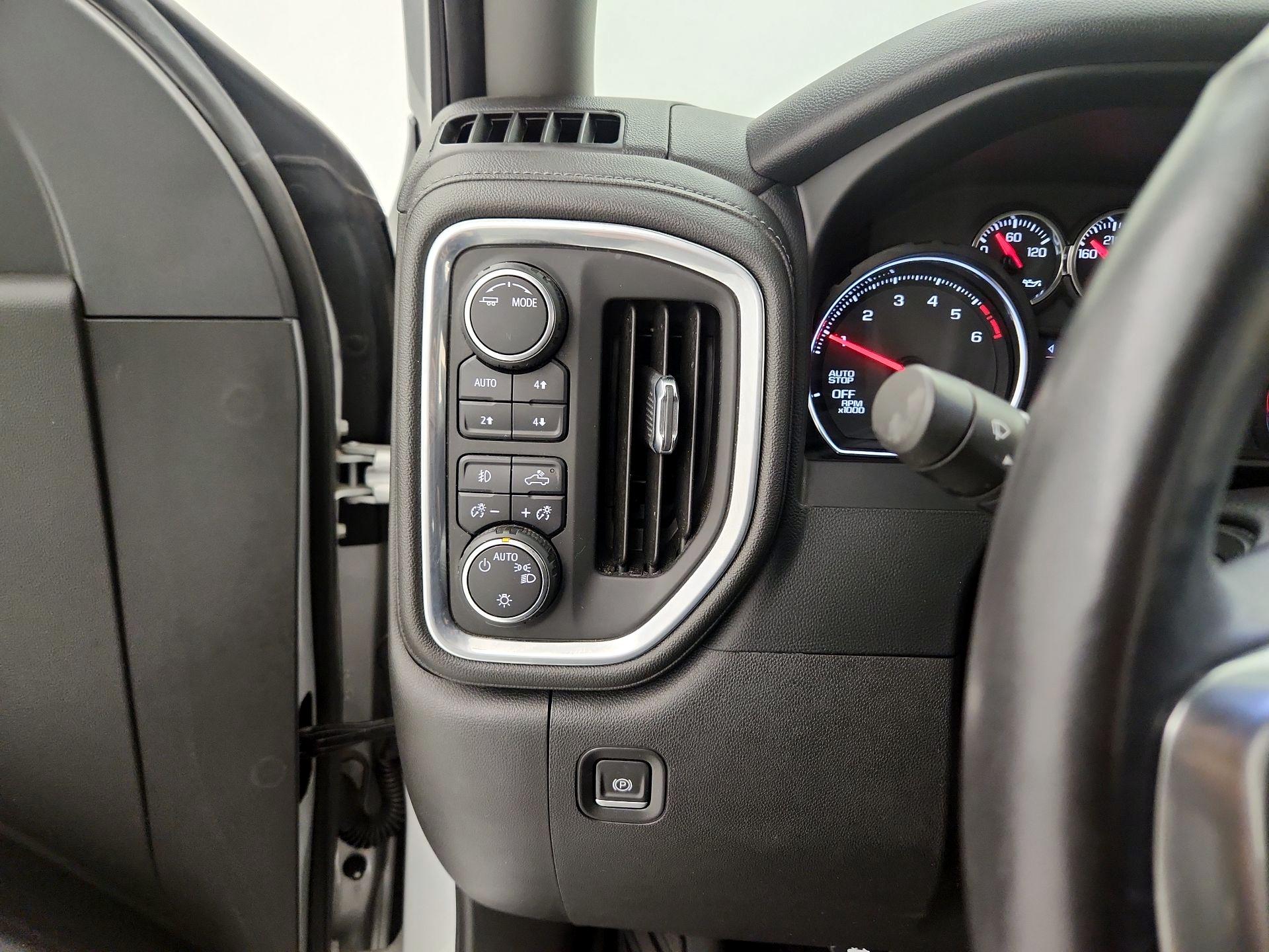 Thumbnail: 2022 Chevrolet Silverado 1500 - 13