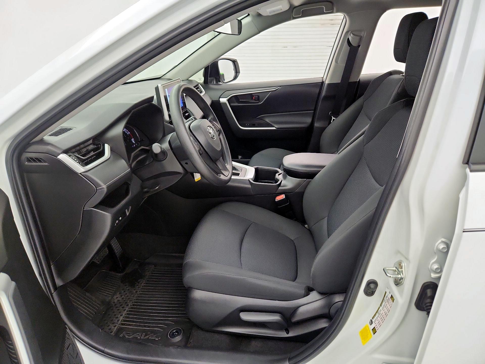 Thumbnail: 2023 Toyota RAV4 - 11