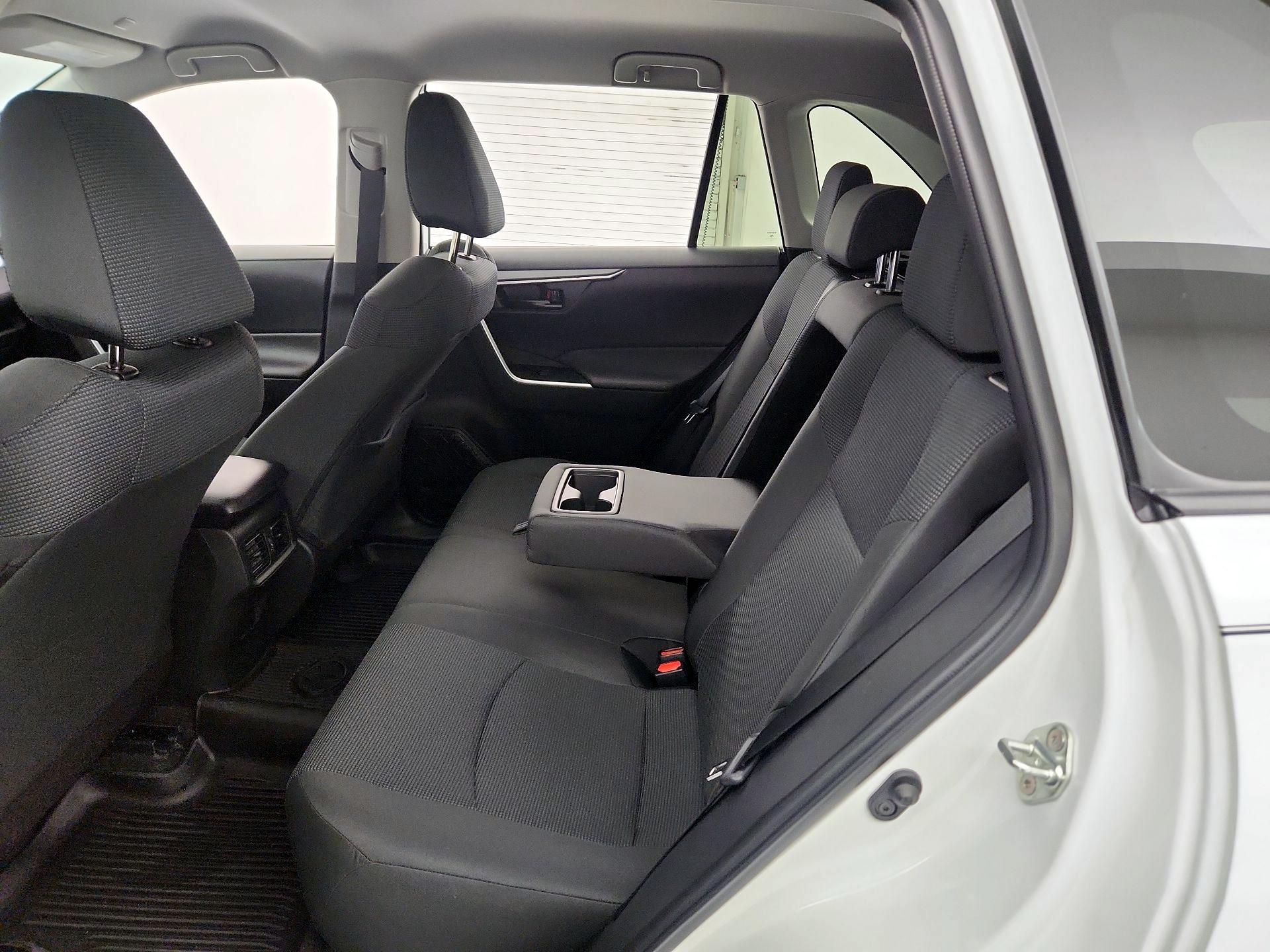 Thumbnail: 2023 Toyota RAV4 - 20