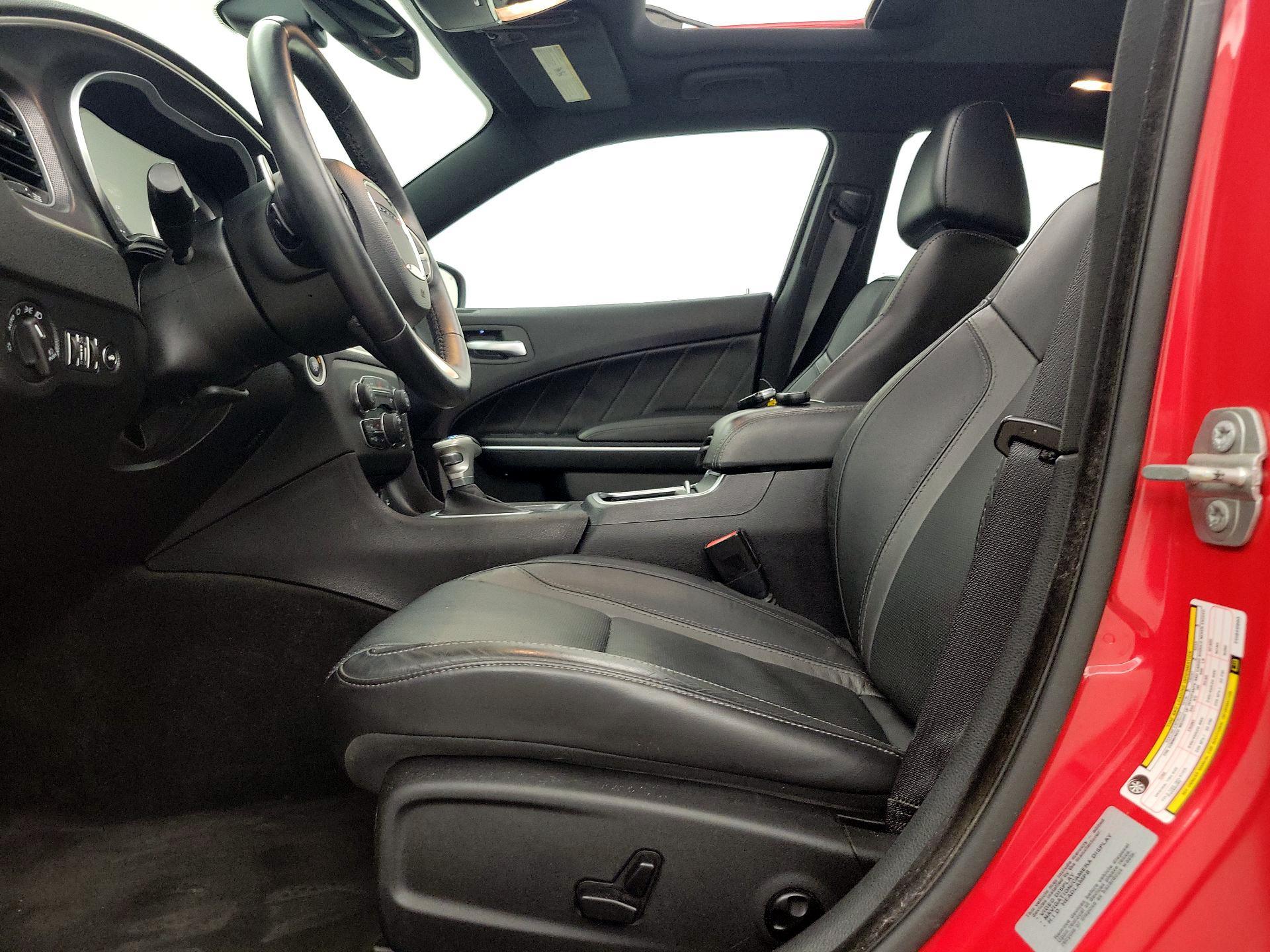 Thumbnail: 2015 Dodge Charger - 11