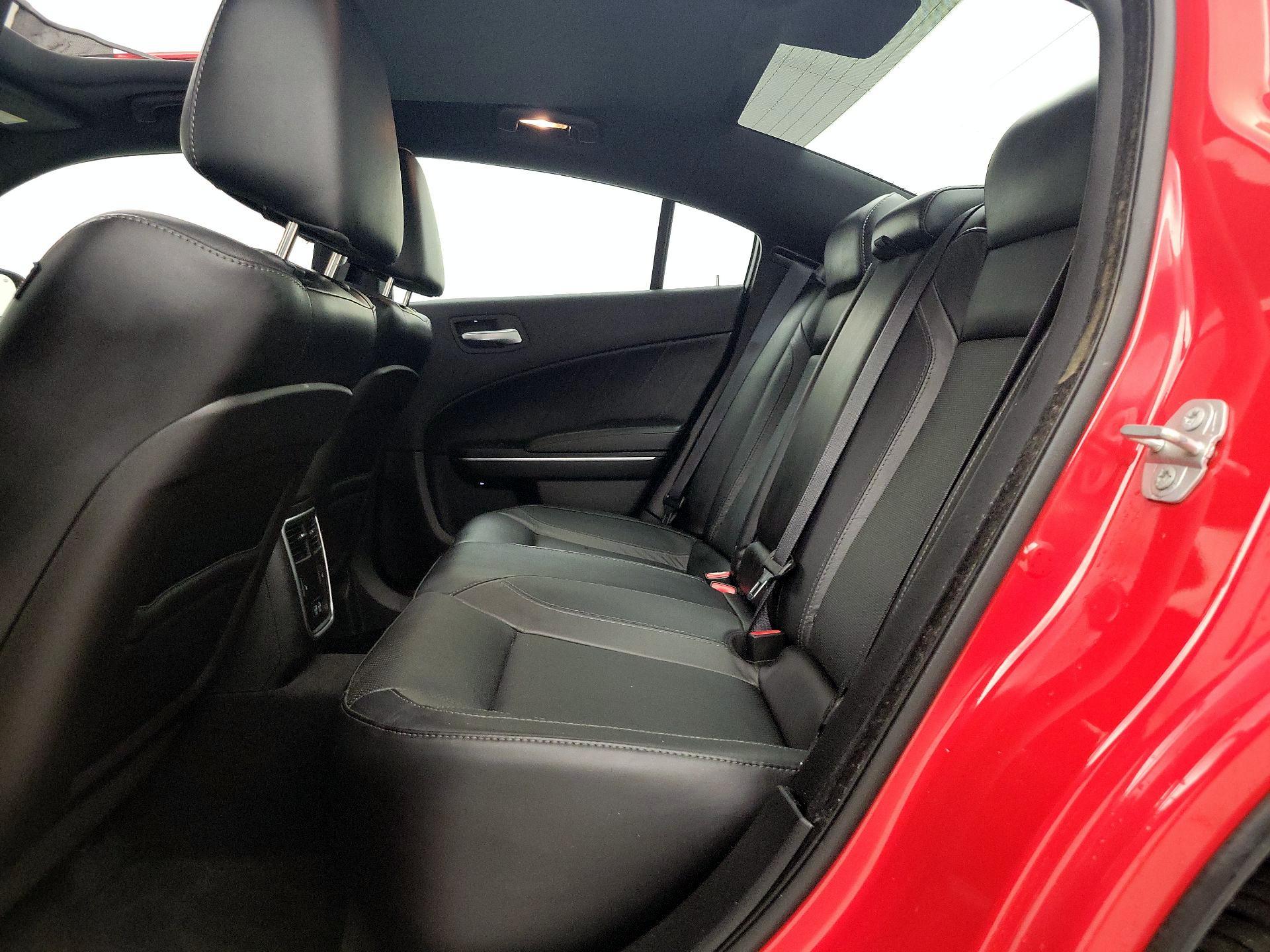 Thumbnail: 2015 Dodge Charger - 20