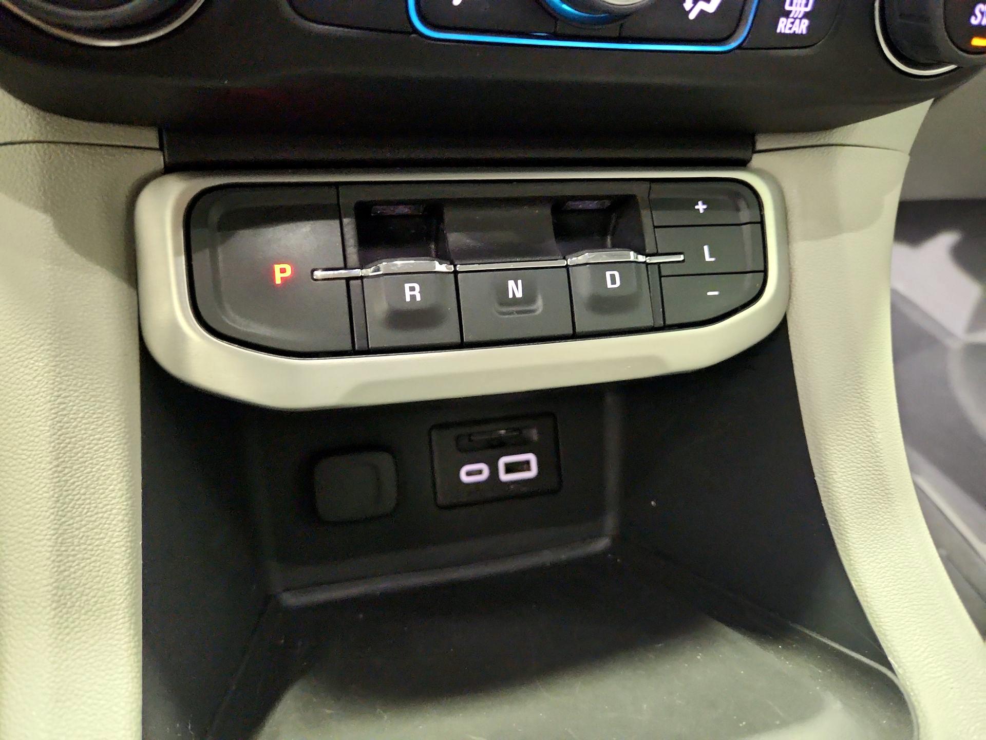 Thumbnail: 2023 GMC Acadia - 18