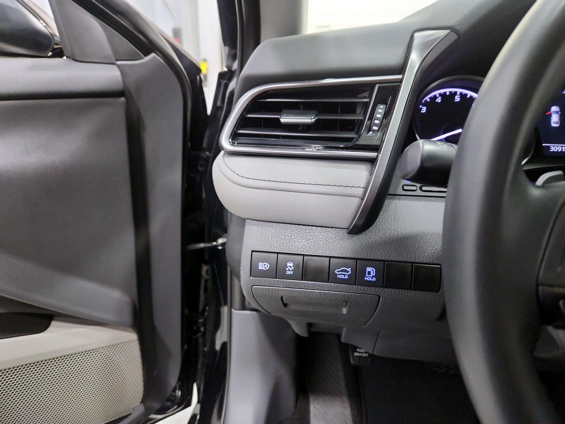 Thumbnail: 2023 Toyota Camry - 13