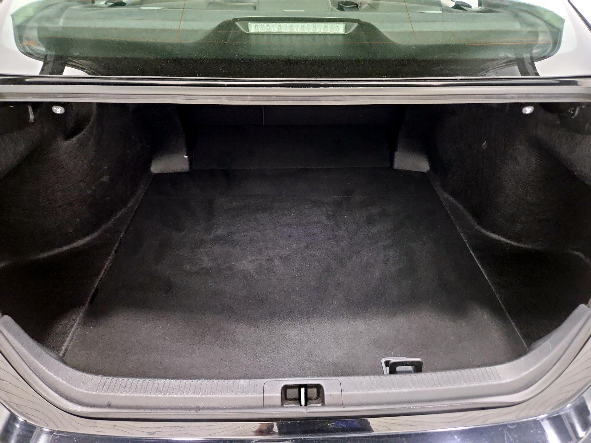 Thumbnail: 2023 Toyota Camry - 20