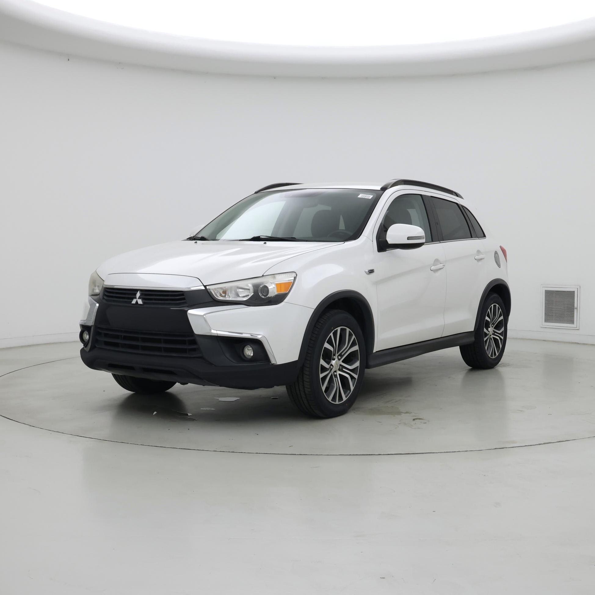 Thumbnail: 2017 Mitsubishi Outlander Sport - 4