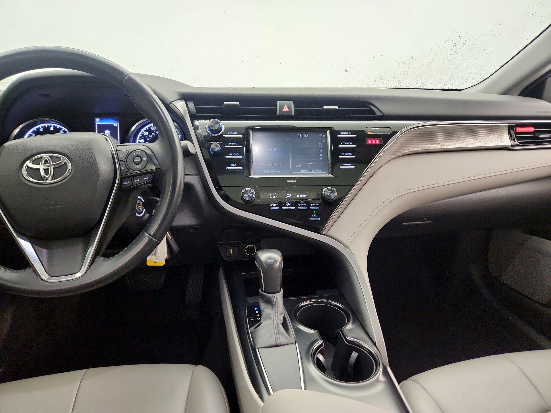 Thumbnail: 2020 Toyota Camry - 9