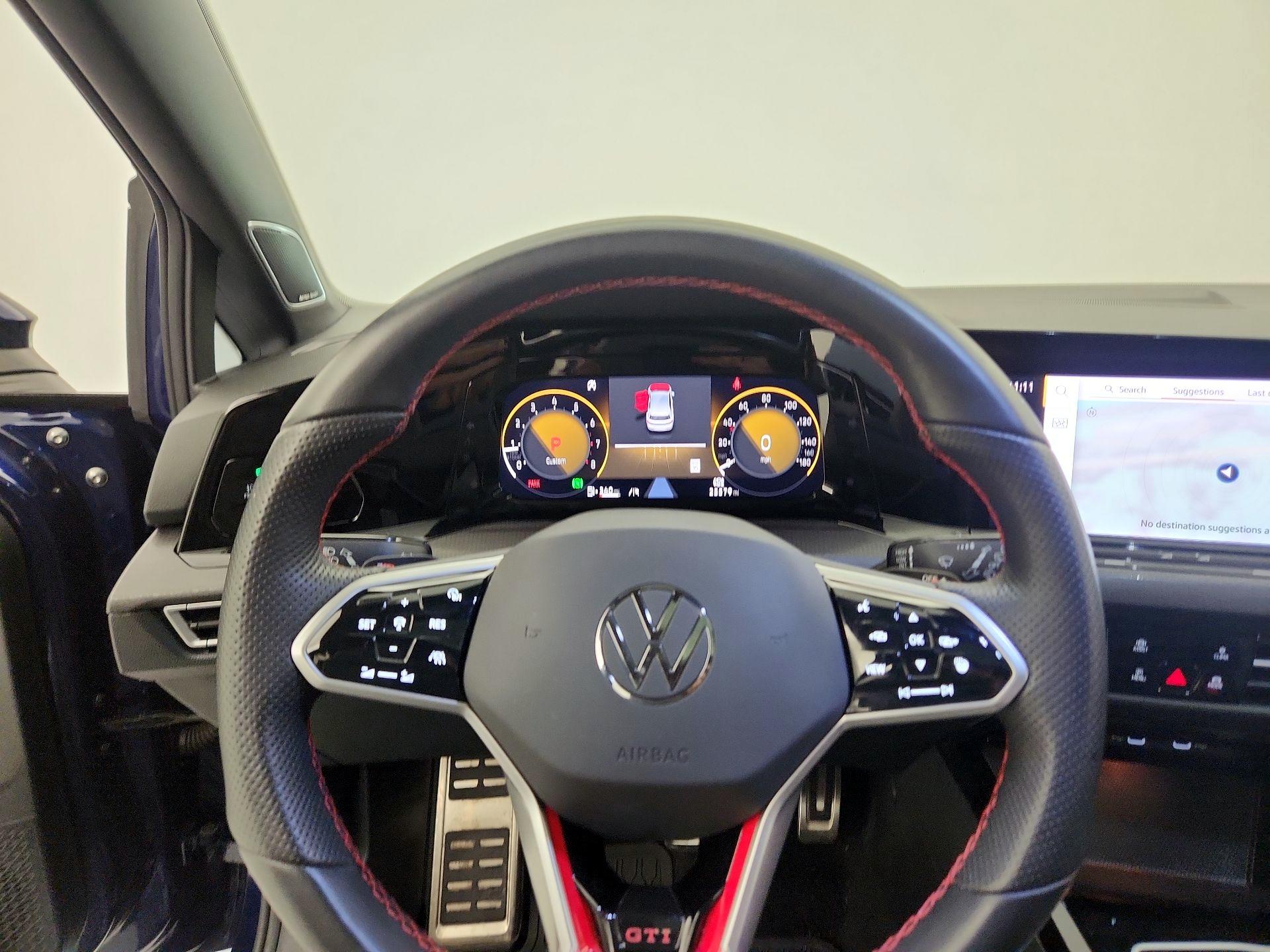 Thumbnail: 2023 Volkswagen Golf - 10