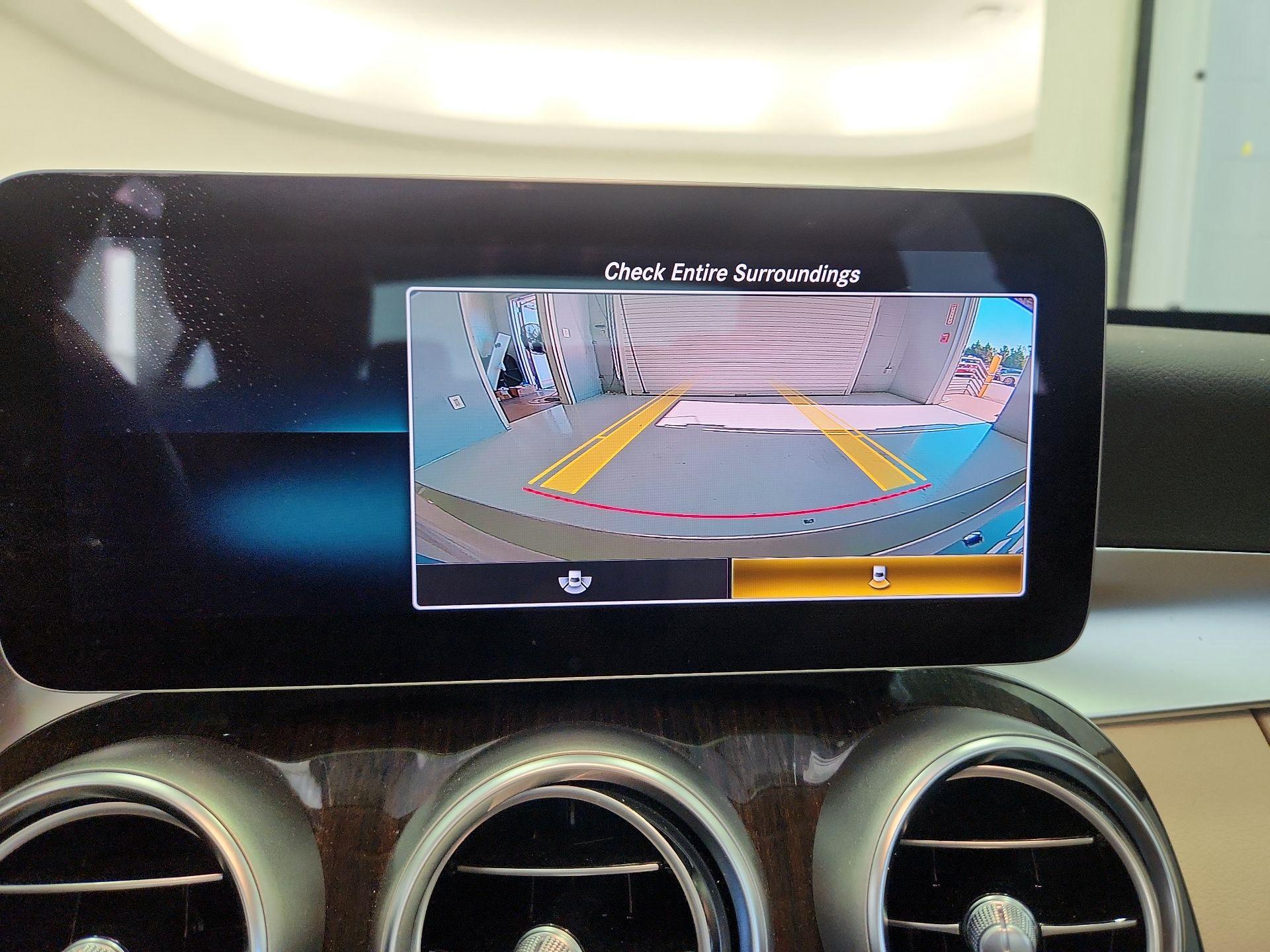 Thumbnail: 2021 Mercedes-Benz C-Class - 14