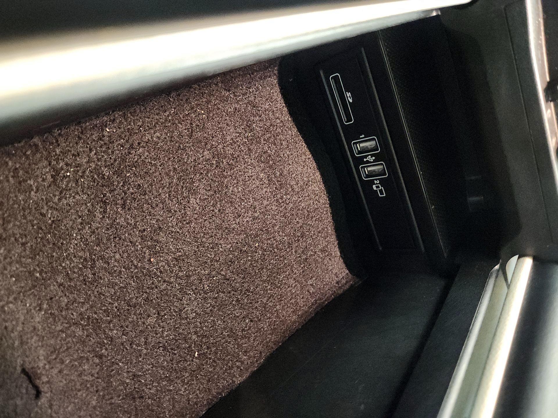 Thumbnail: 2021 Mercedes-Benz C-Class - 18