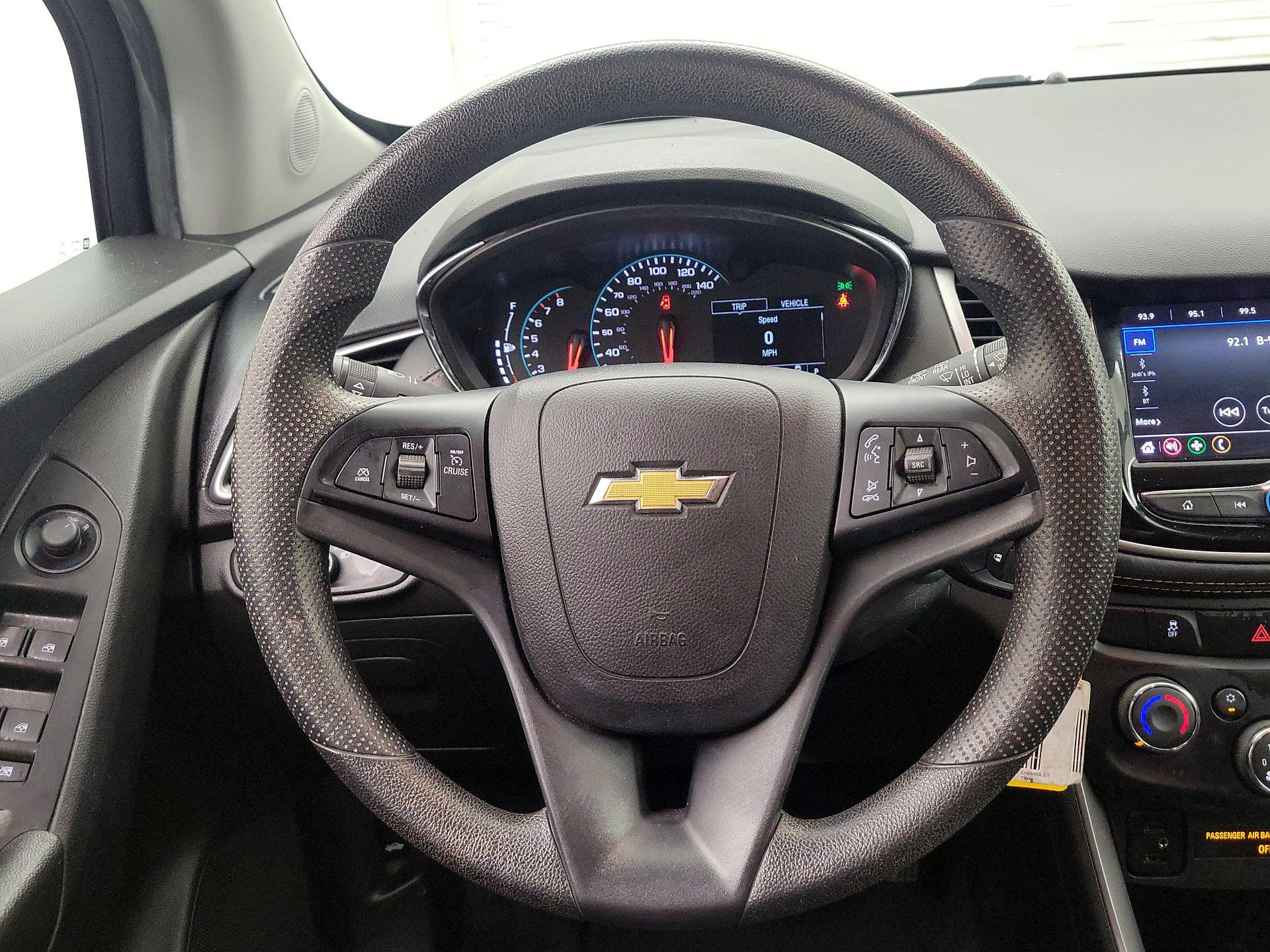 Thumbnail: 2021 Chevrolet Trax - 10