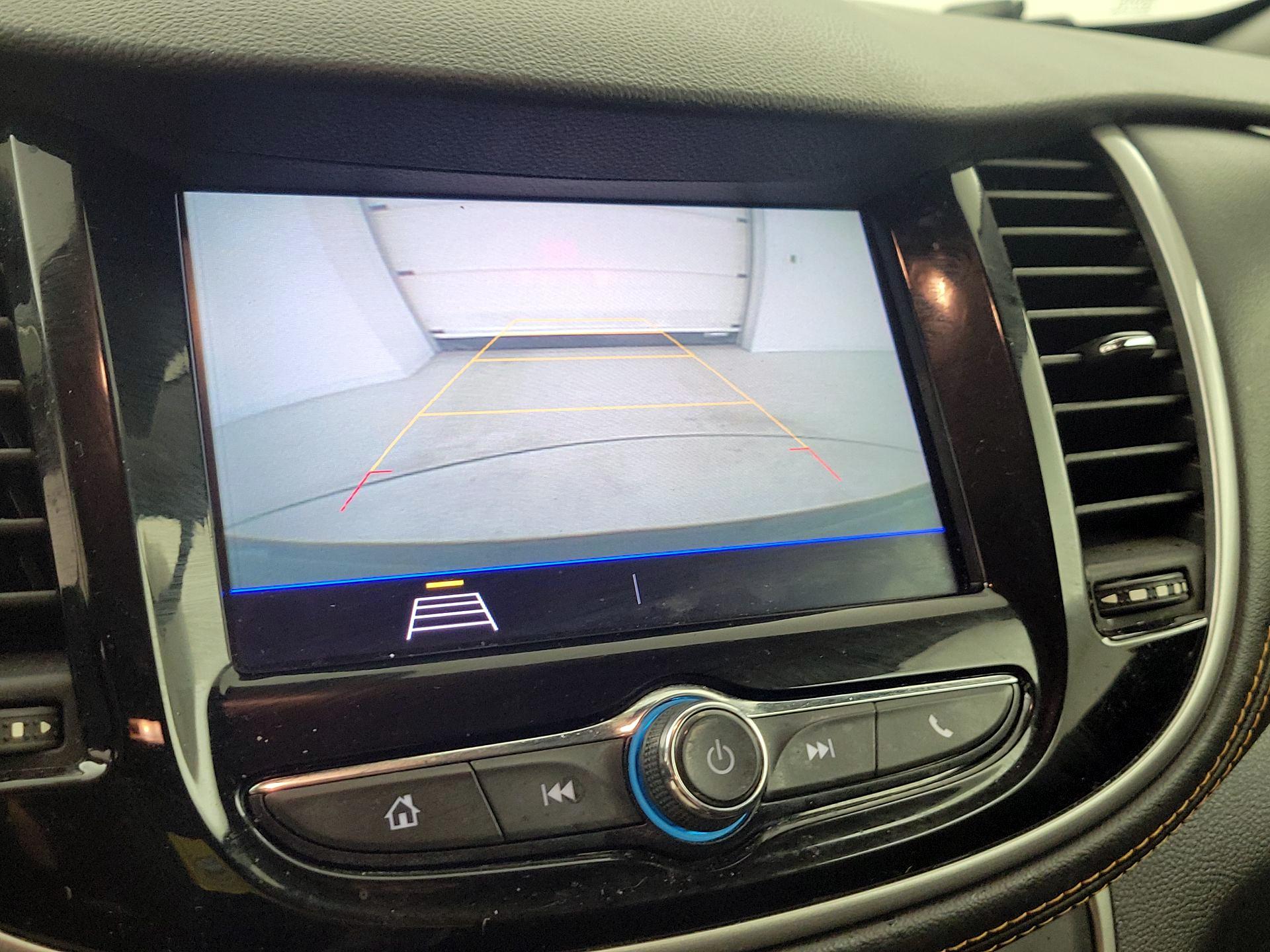 Thumbnail: 2021 Chevrolet Trax - 14