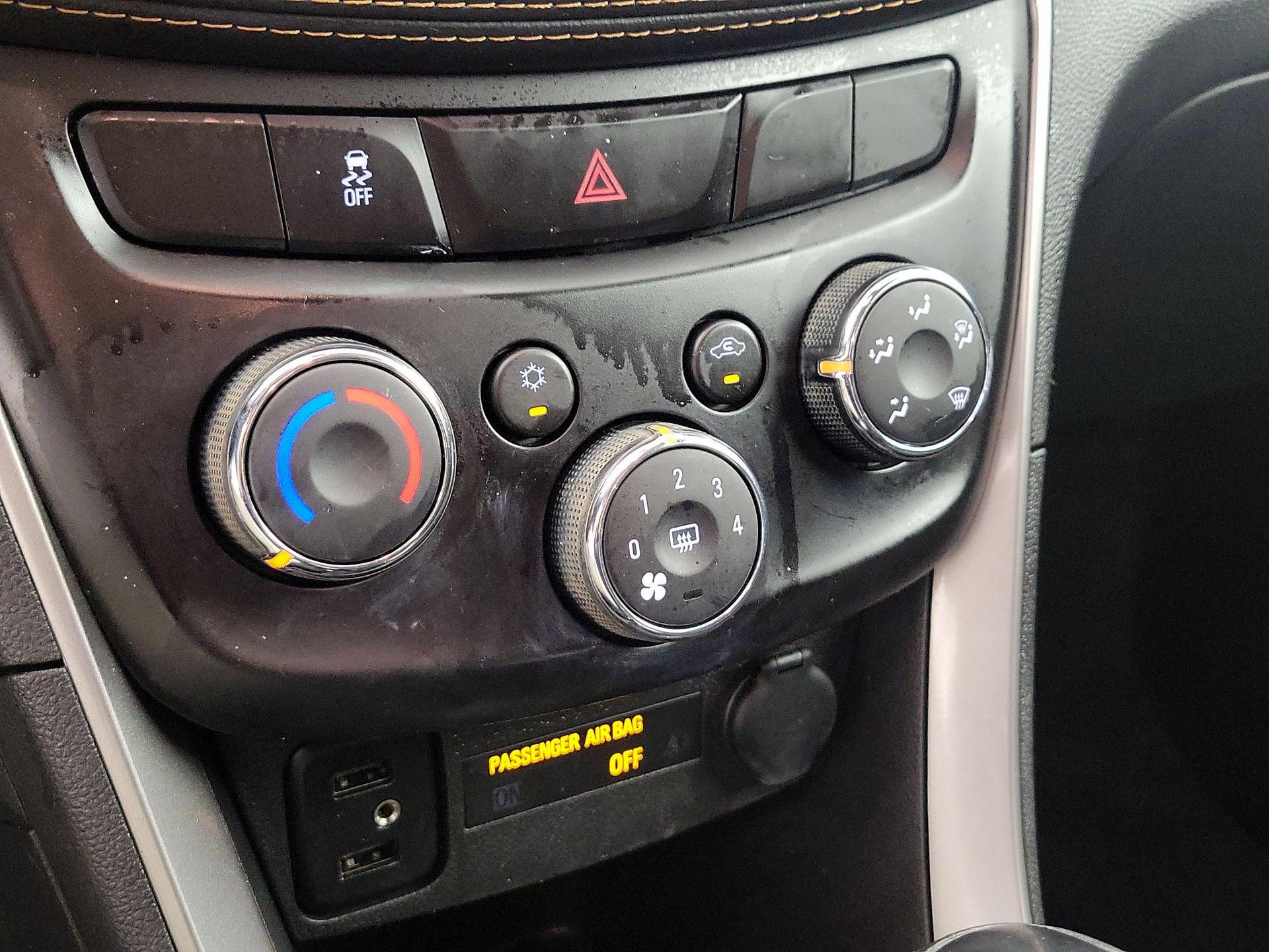 Thumbnail: 2021 Chevrolet Trax - 16