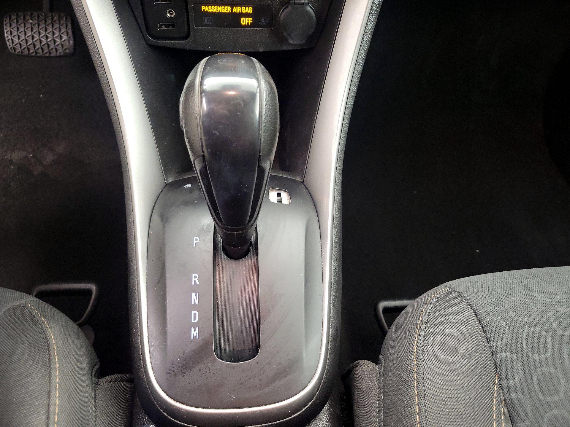 Thumbnail: 2021 Chevrolet Trax - 17