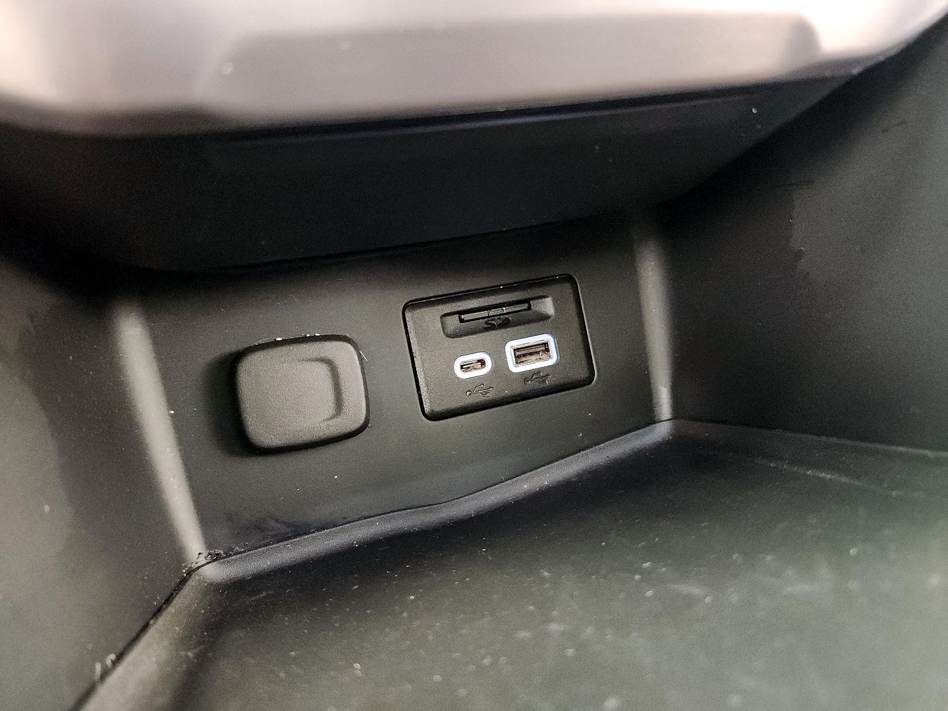 Thumbnail: 2020 GMC Acadia - 19