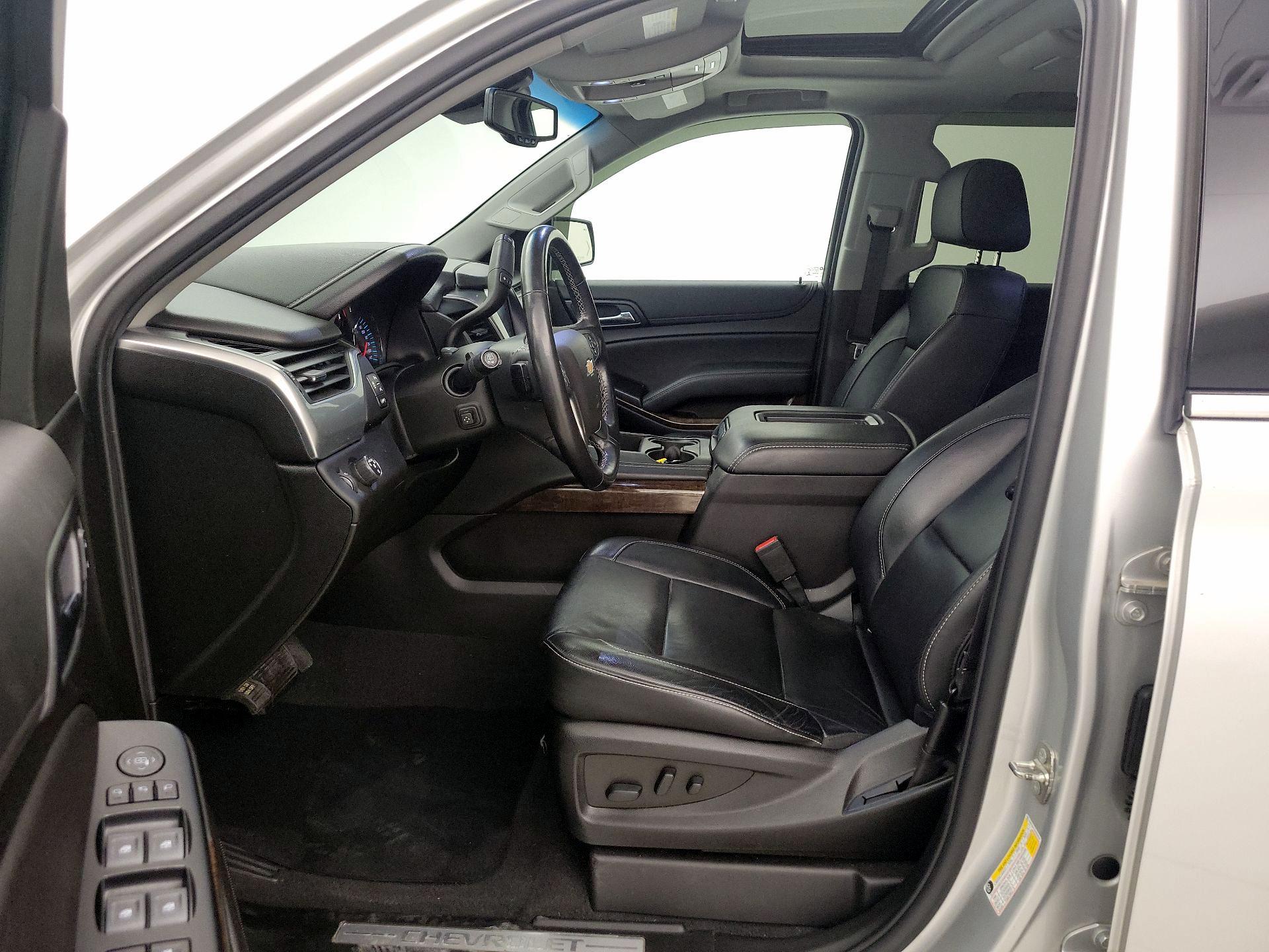 Thumbnail: 2019 Chevrolet Tahoe - 11