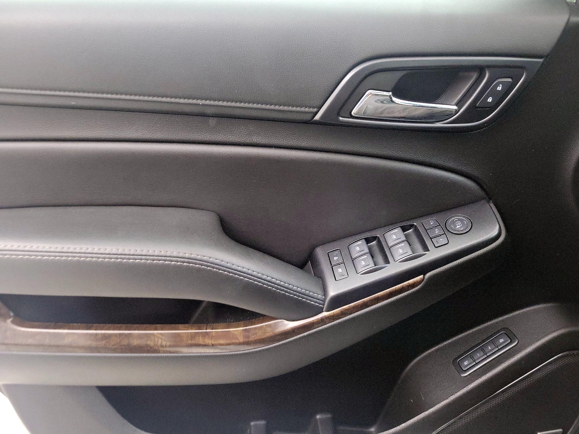 Thumbnail: 2019 Chevrolet Tahoe - 12