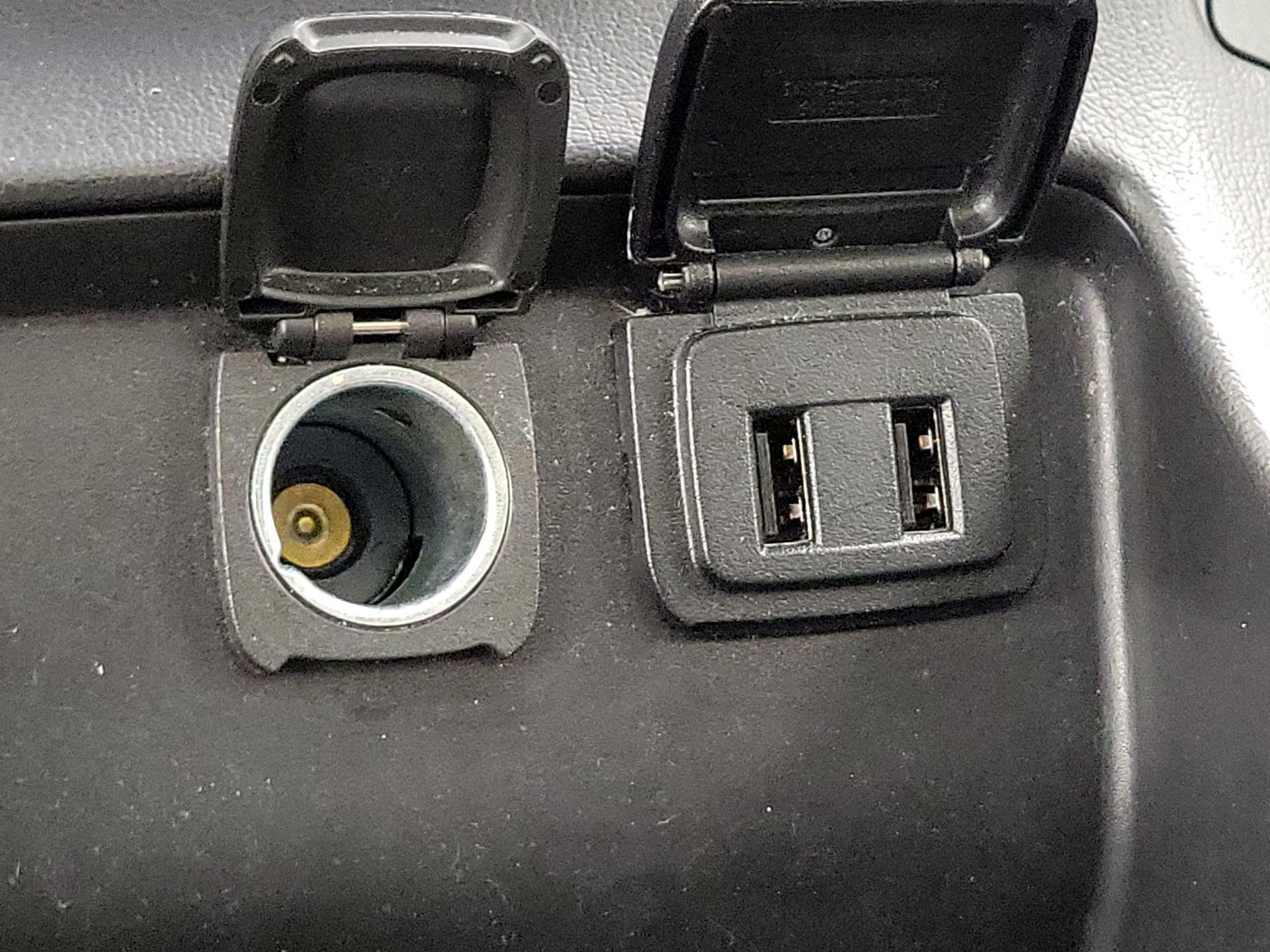 Thumbnail: 2019 Chevrolet Tahoe - 18