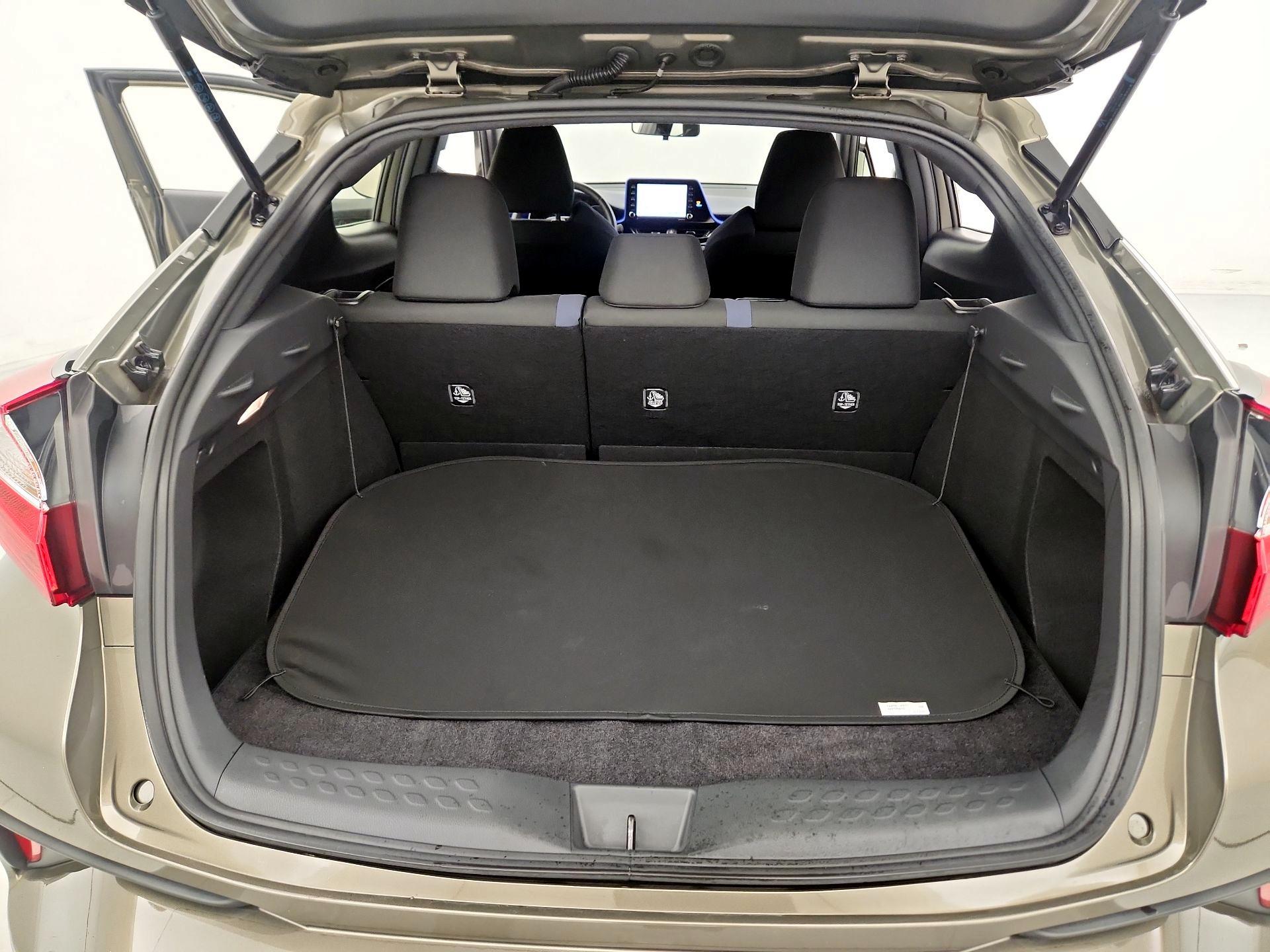 Thumbnail: 2021 Toyota C-HR - 20