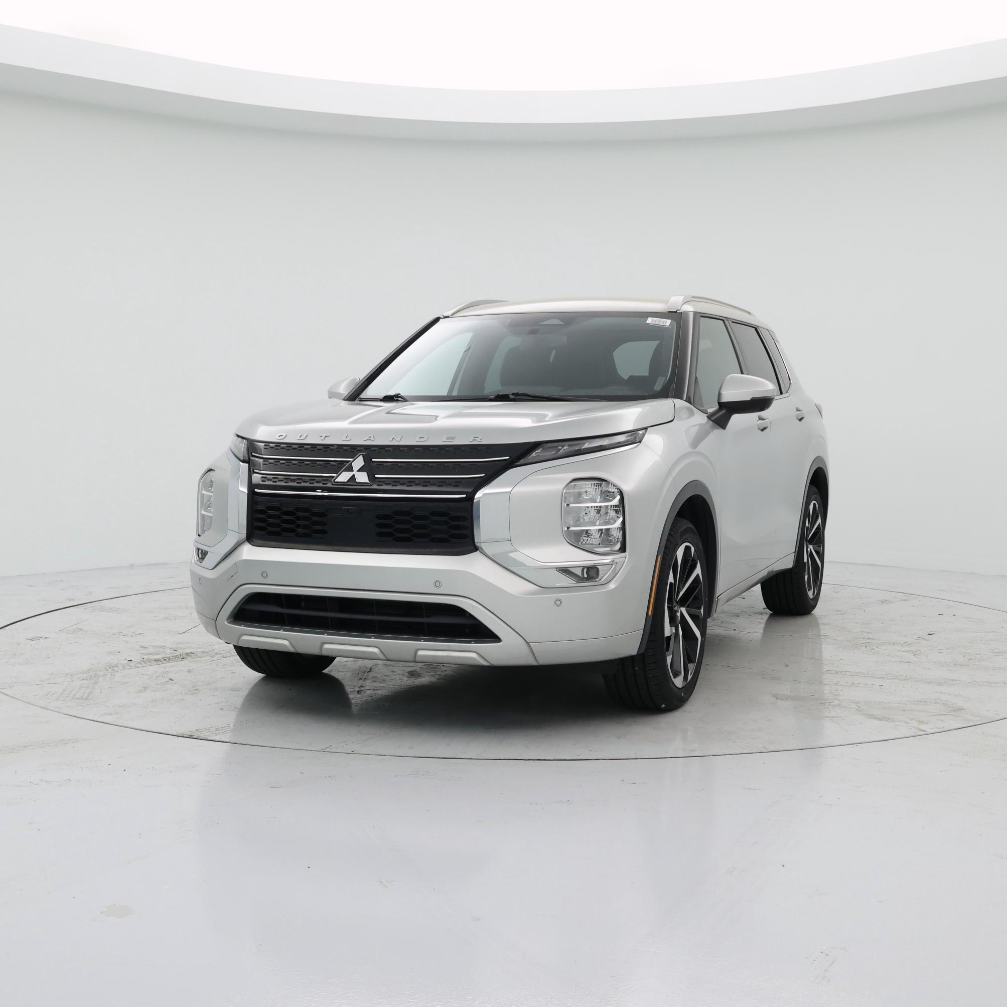 Thumbnail: 2023 Mitsubishi Outlander - 4