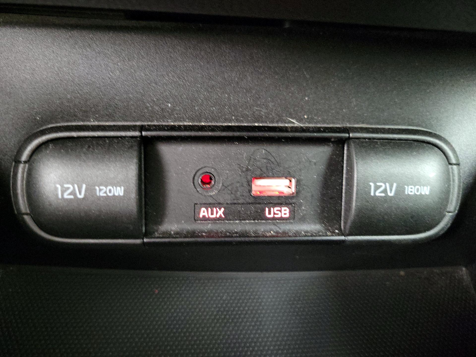 Thumbnail: 2019 Kia Soul - 18