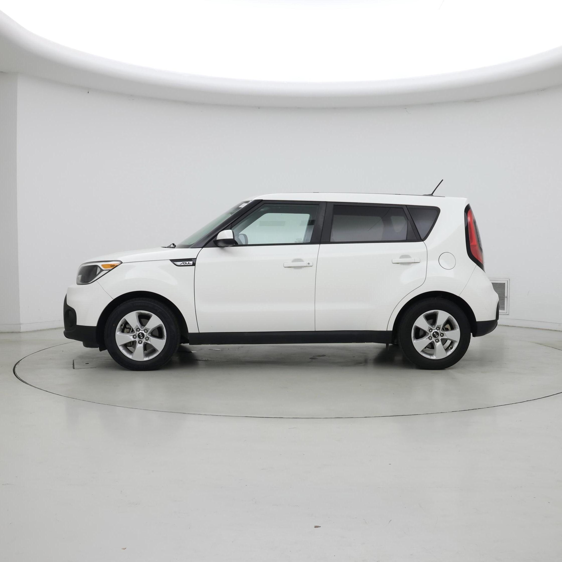 Thumbnail: 2019 Kia Soul - 3